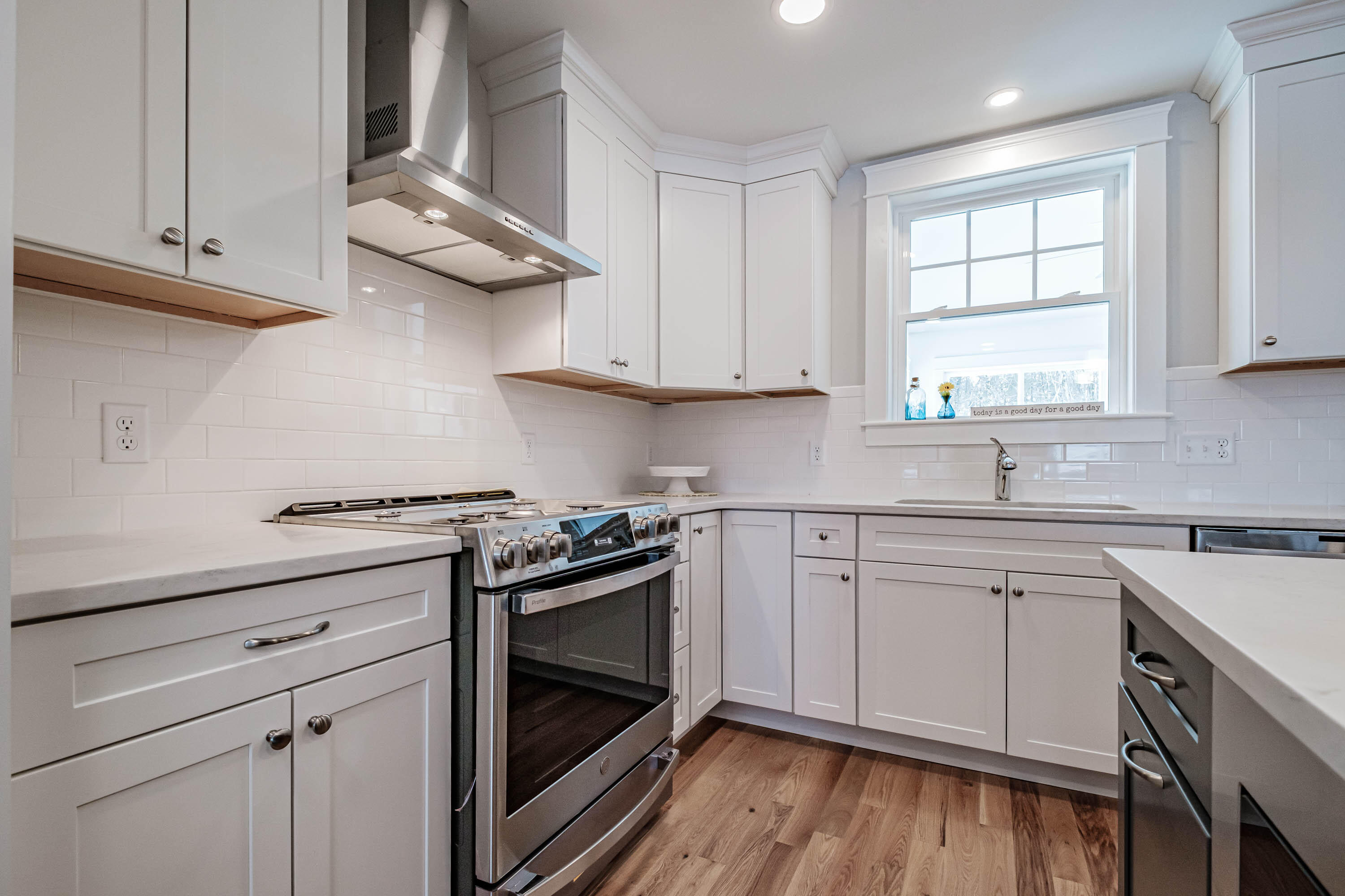 195 Falcon Crest Drive, 35