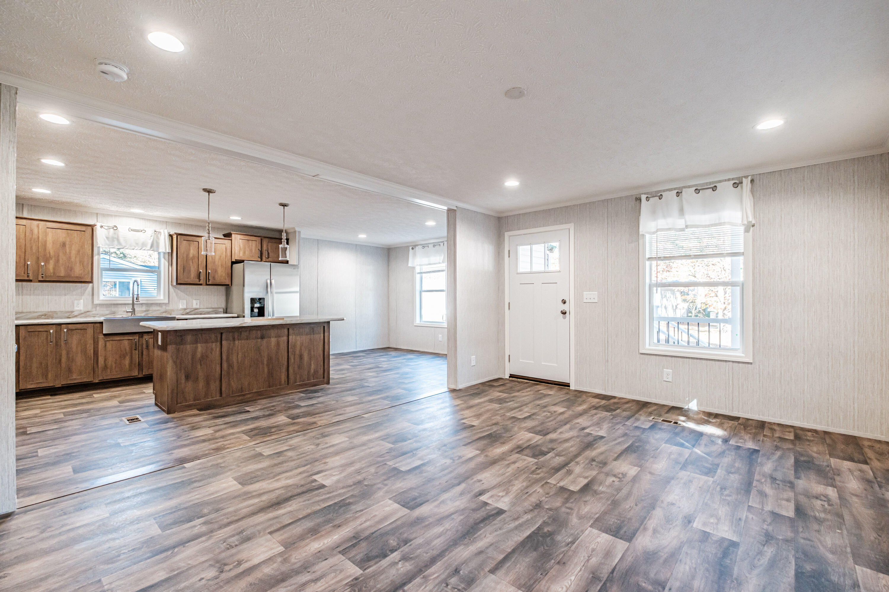 10 Dode Drive, Saco