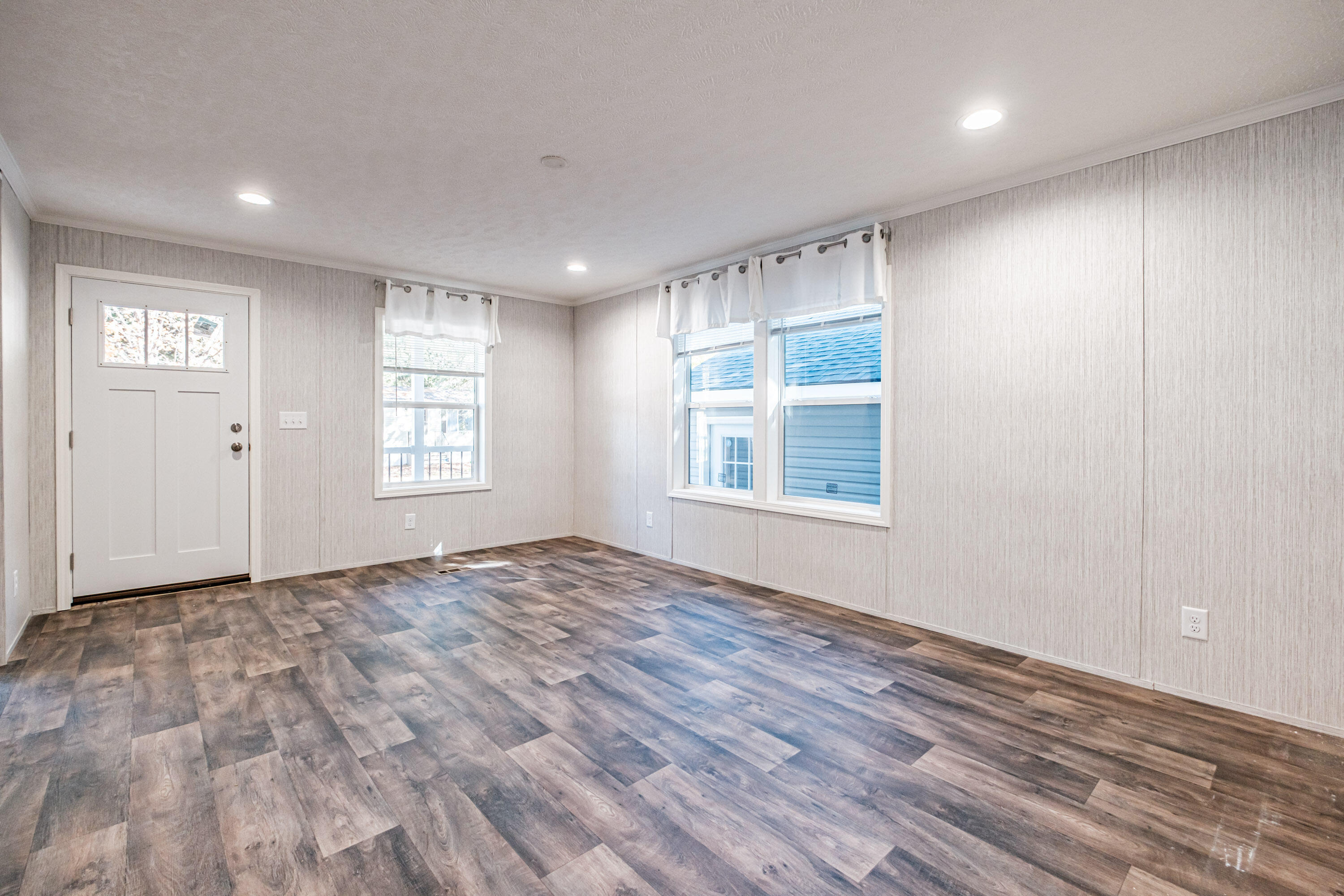 10 Dode Drive, Saco