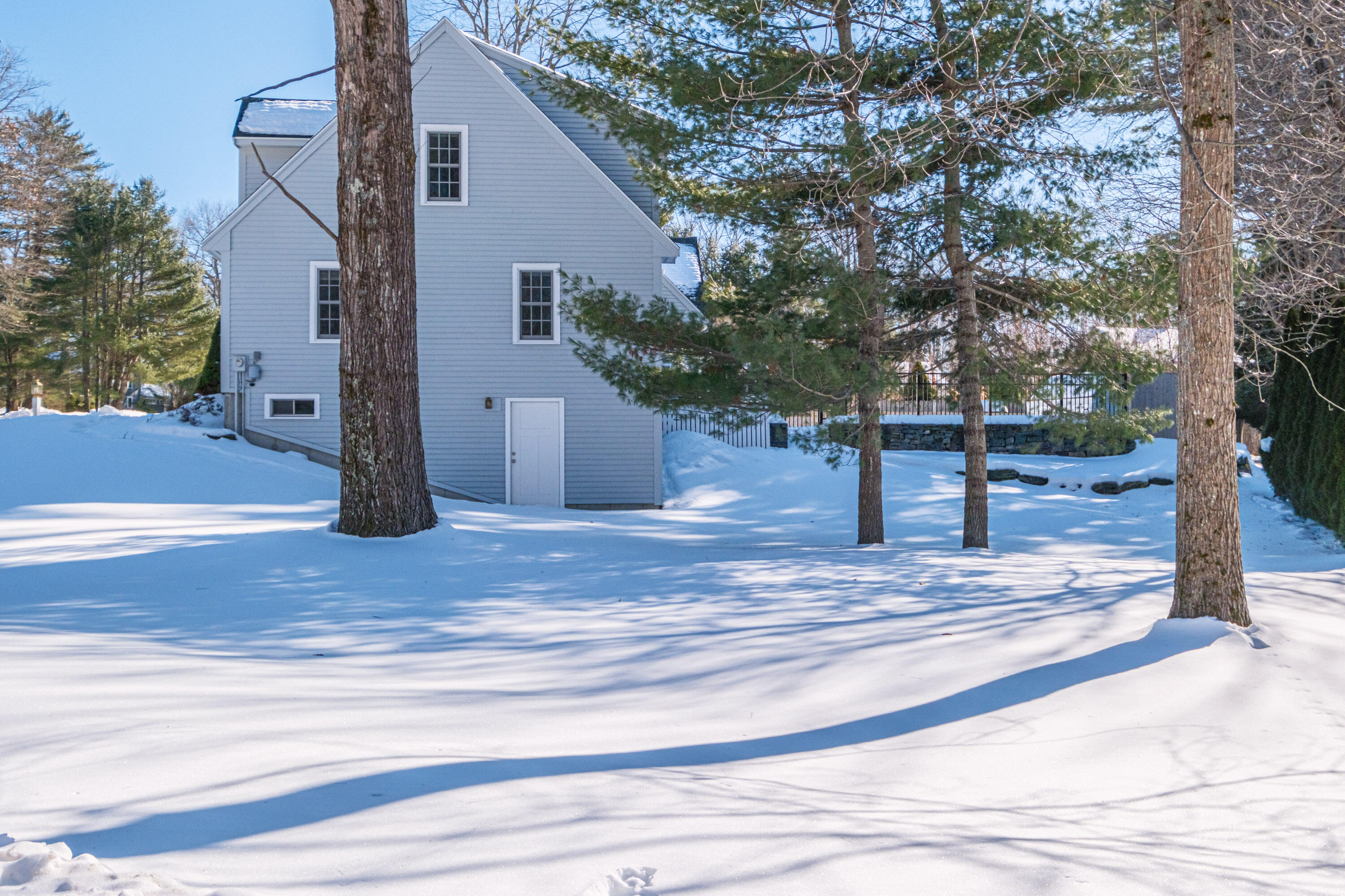 1 Pine Ledge Drive