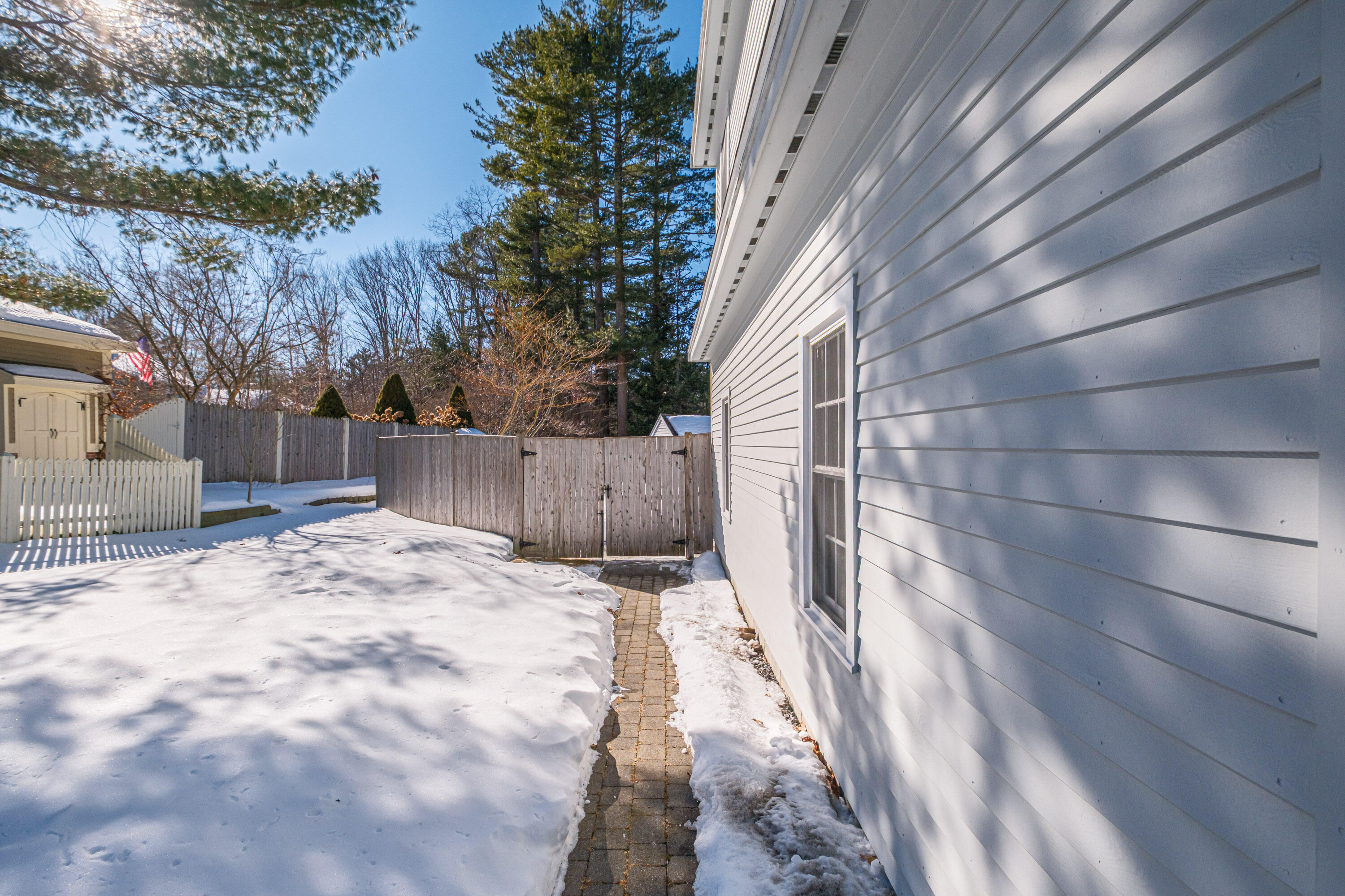 1 Pine Ledge Drive