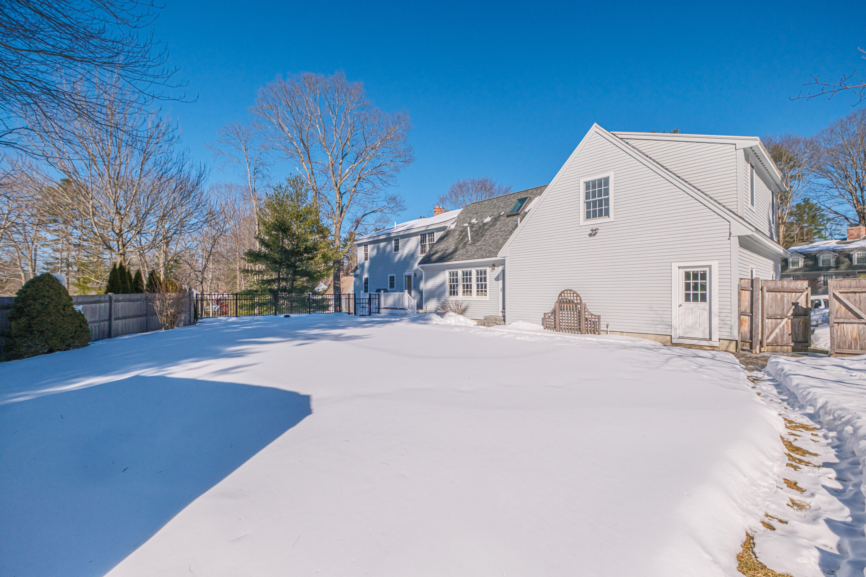 1 Pine Ledge Drive