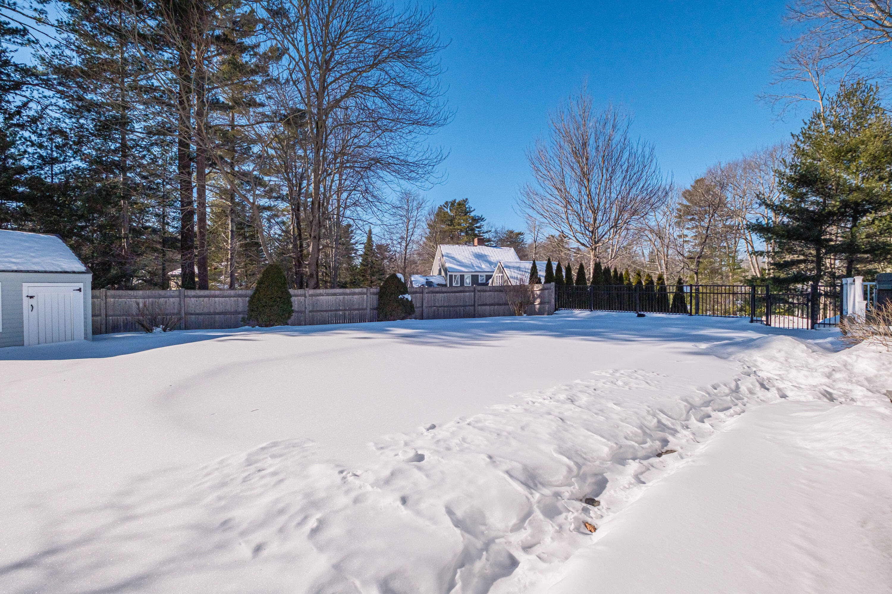 1 Pine Ledge Drive