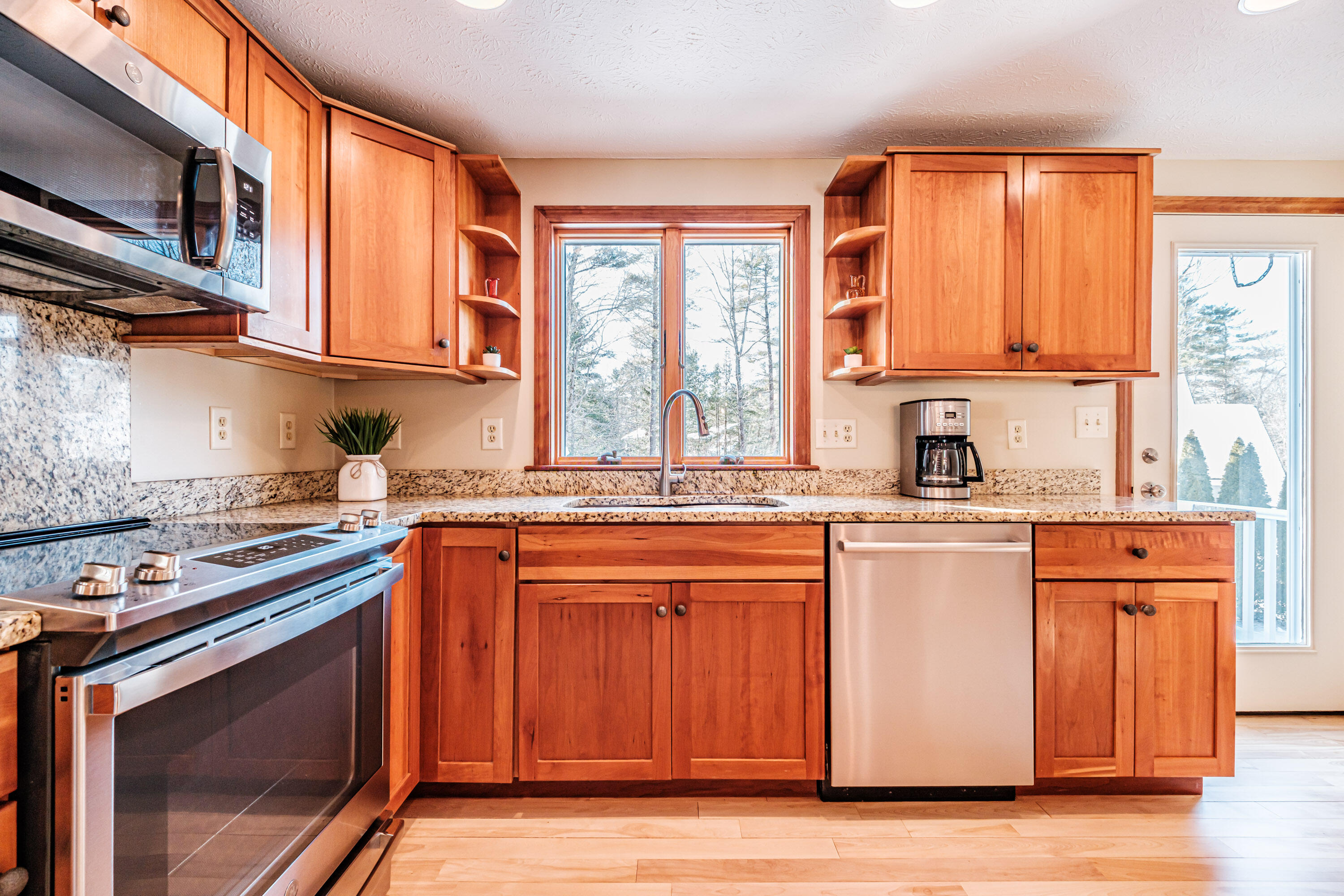 1 Pine Ledge Drive