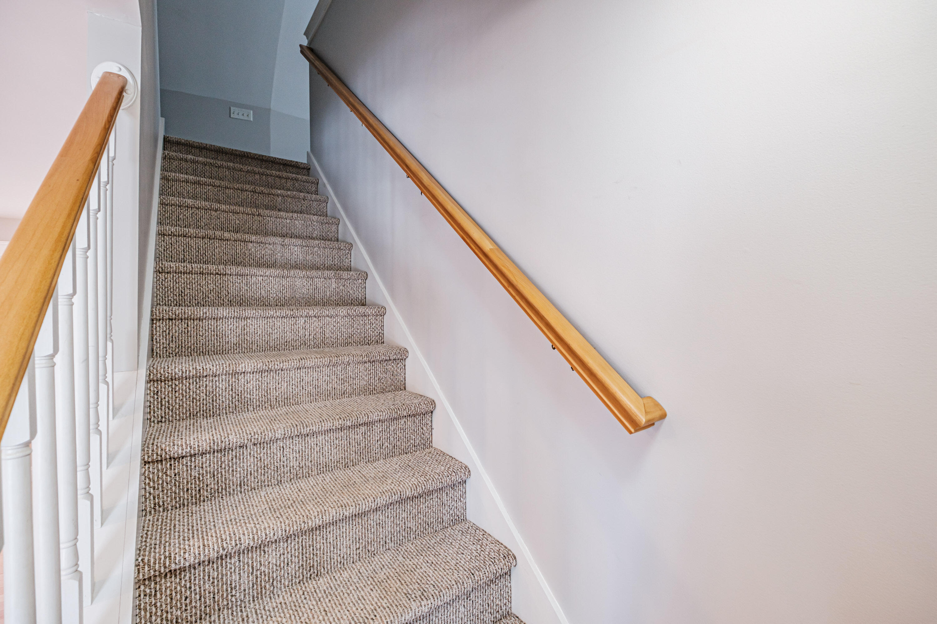 16 Laurel Ridge Road