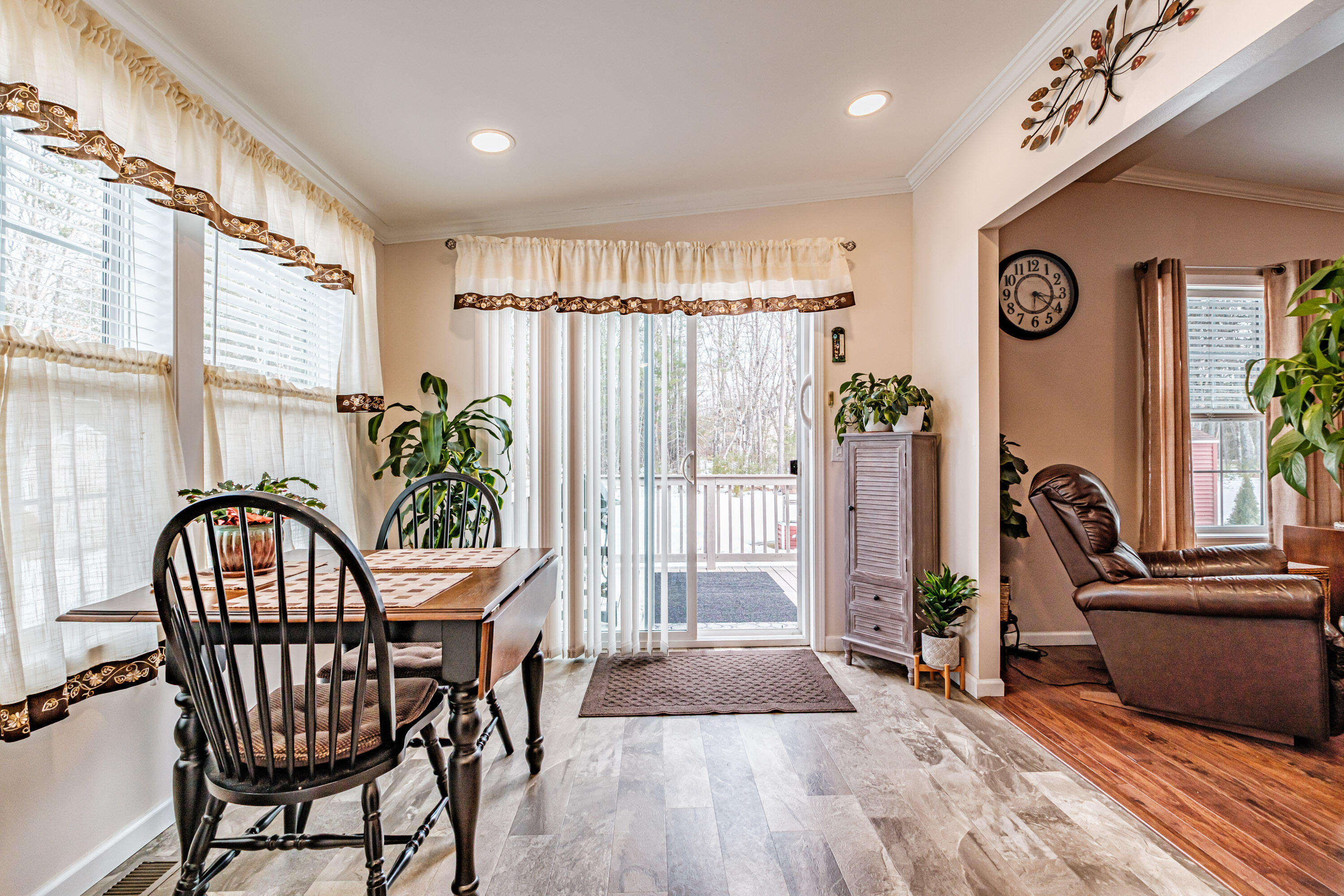 7 Conifer Drive