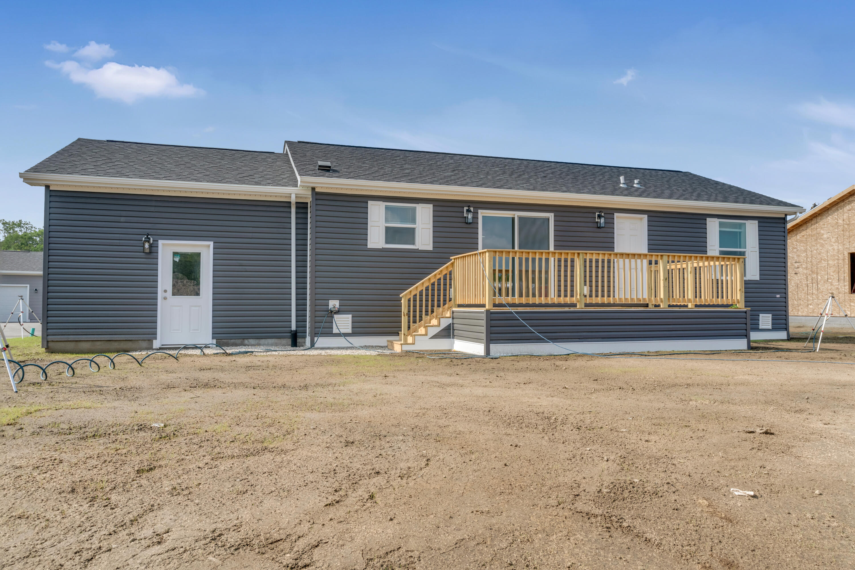 8 Colony Way