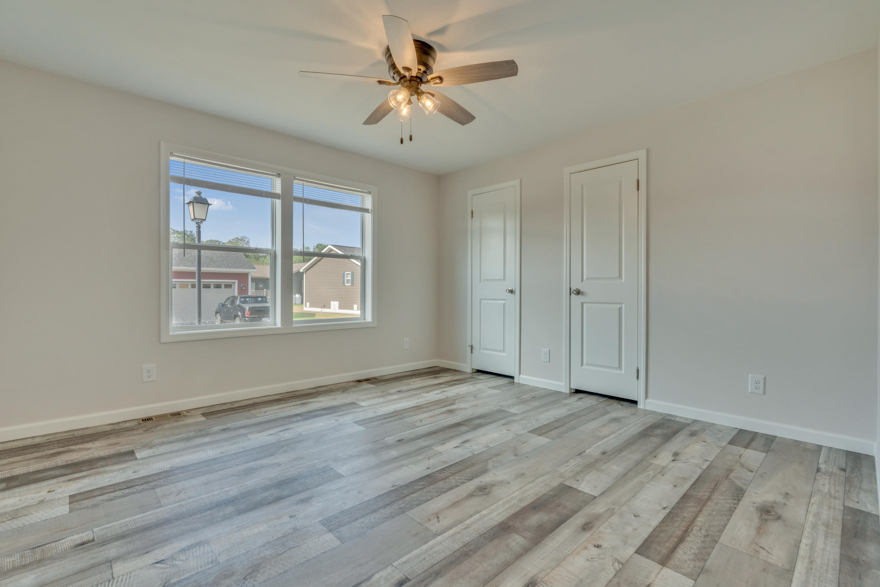 8 Colony Way