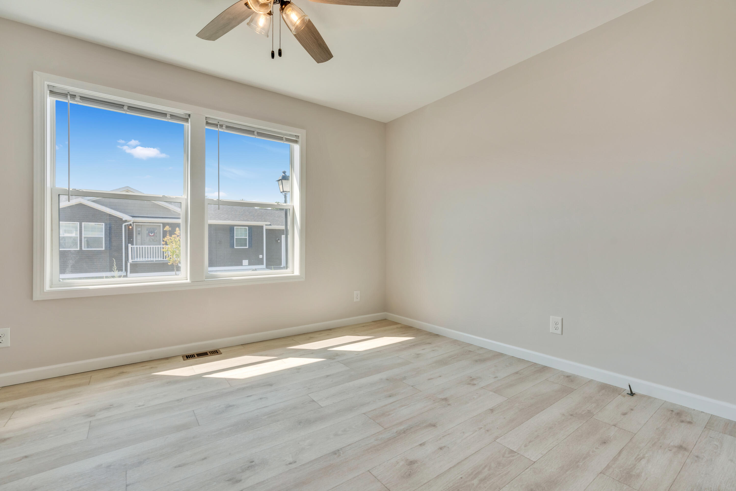 10 Colony Way