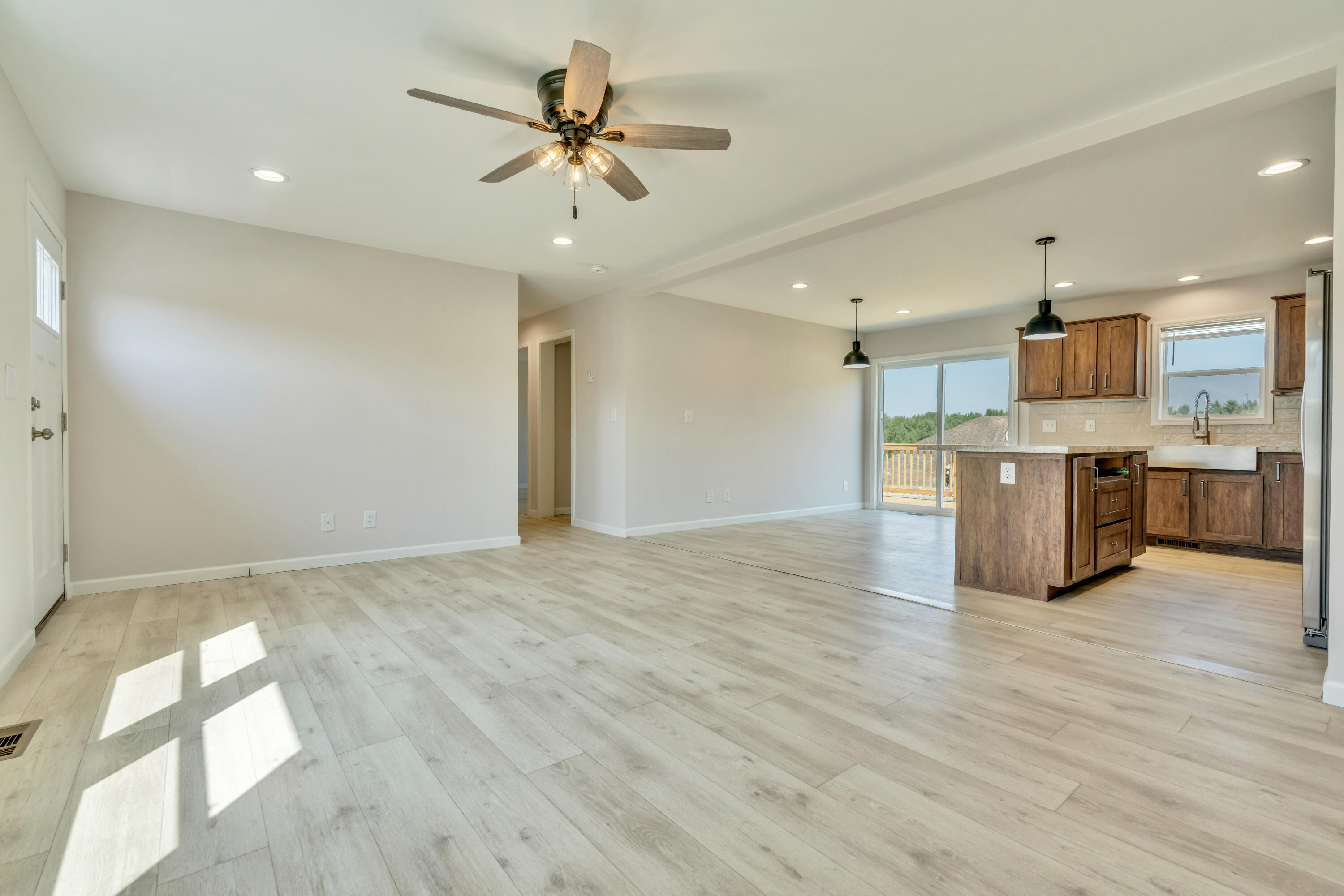 10 Colony Way