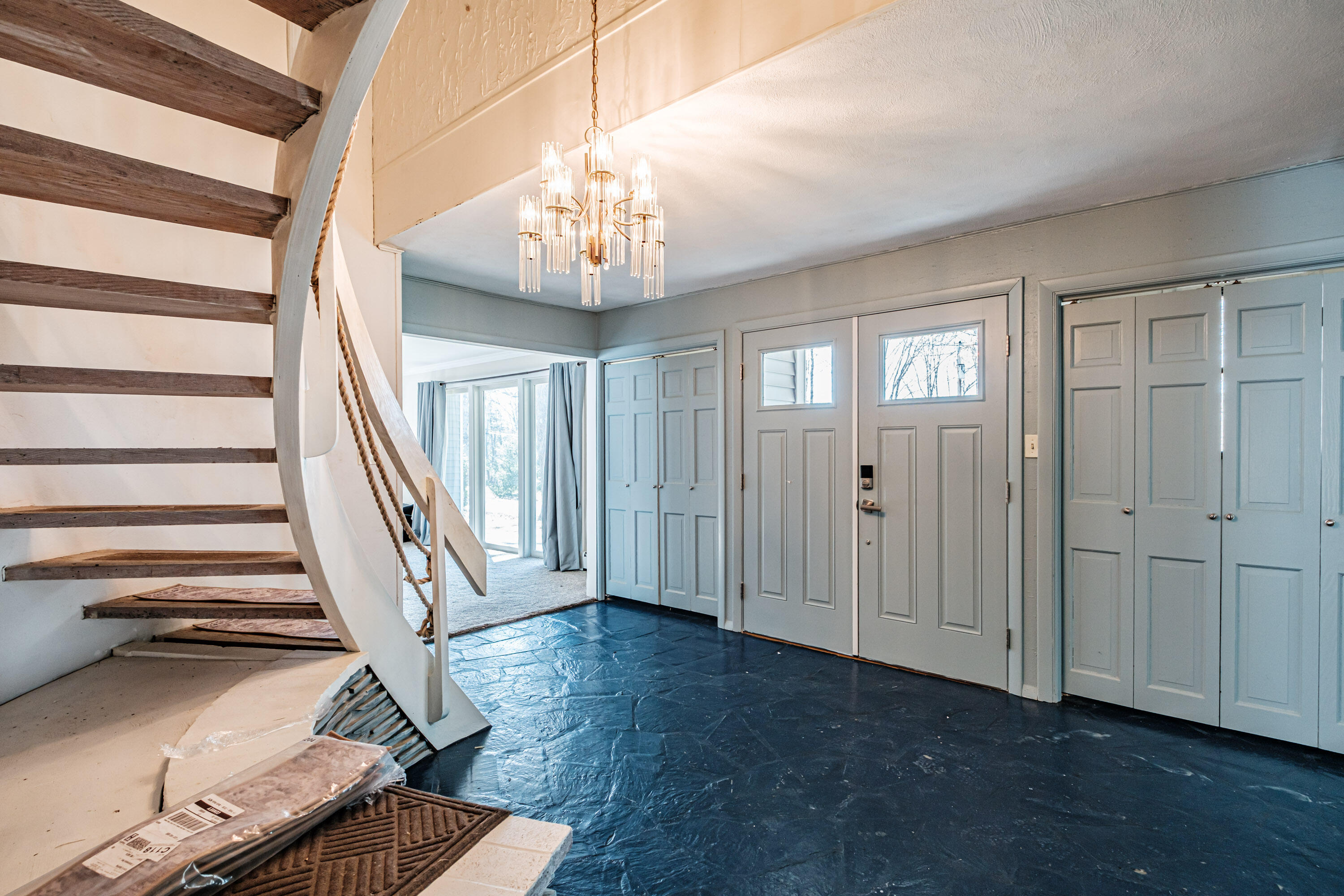 12 Sylvan Road