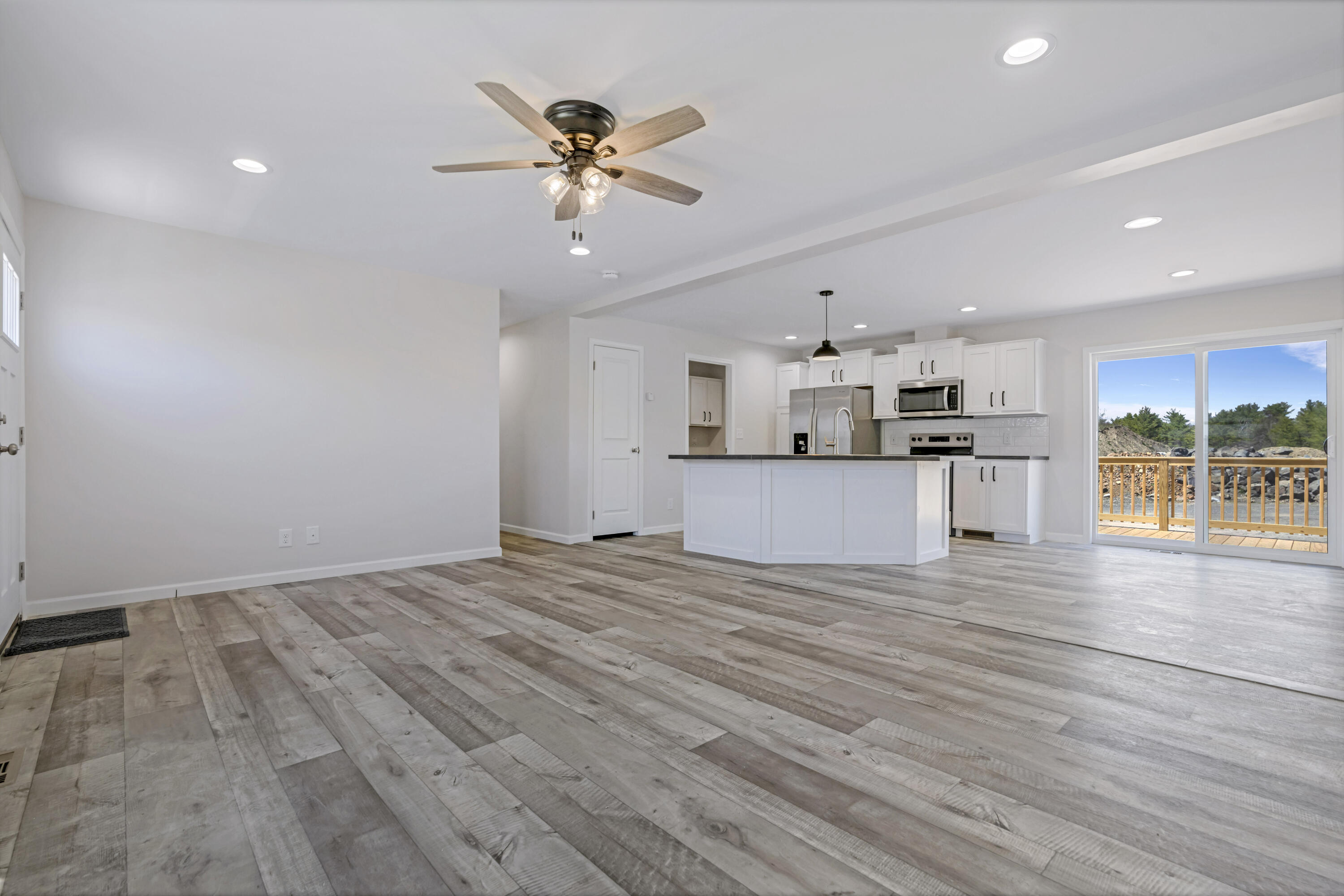 16 Colony Way