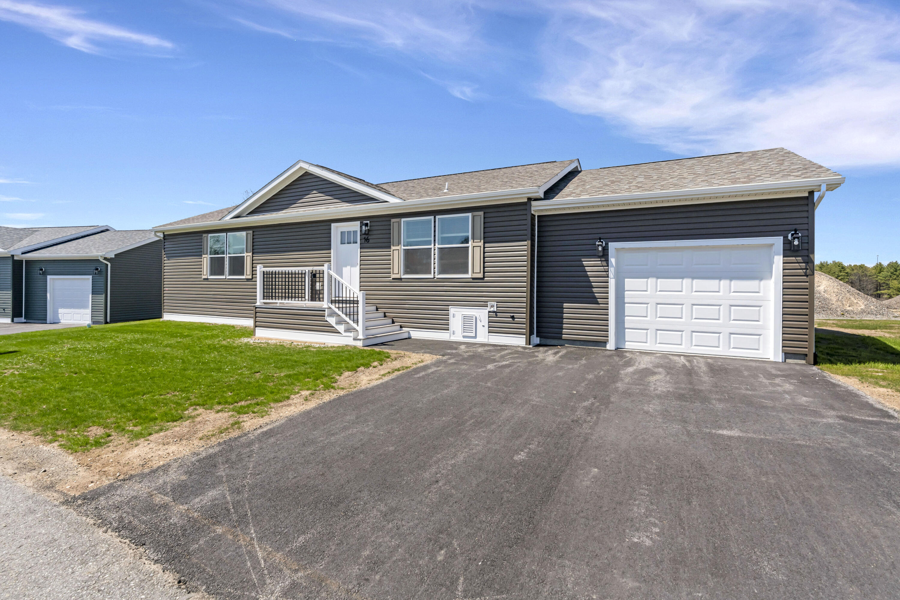 16 Colony Way