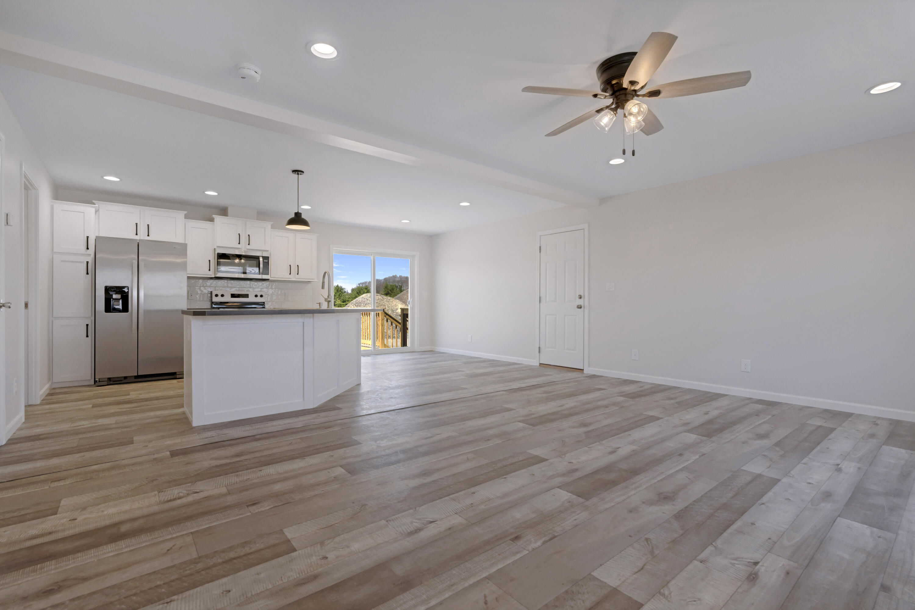 16 Colony Way