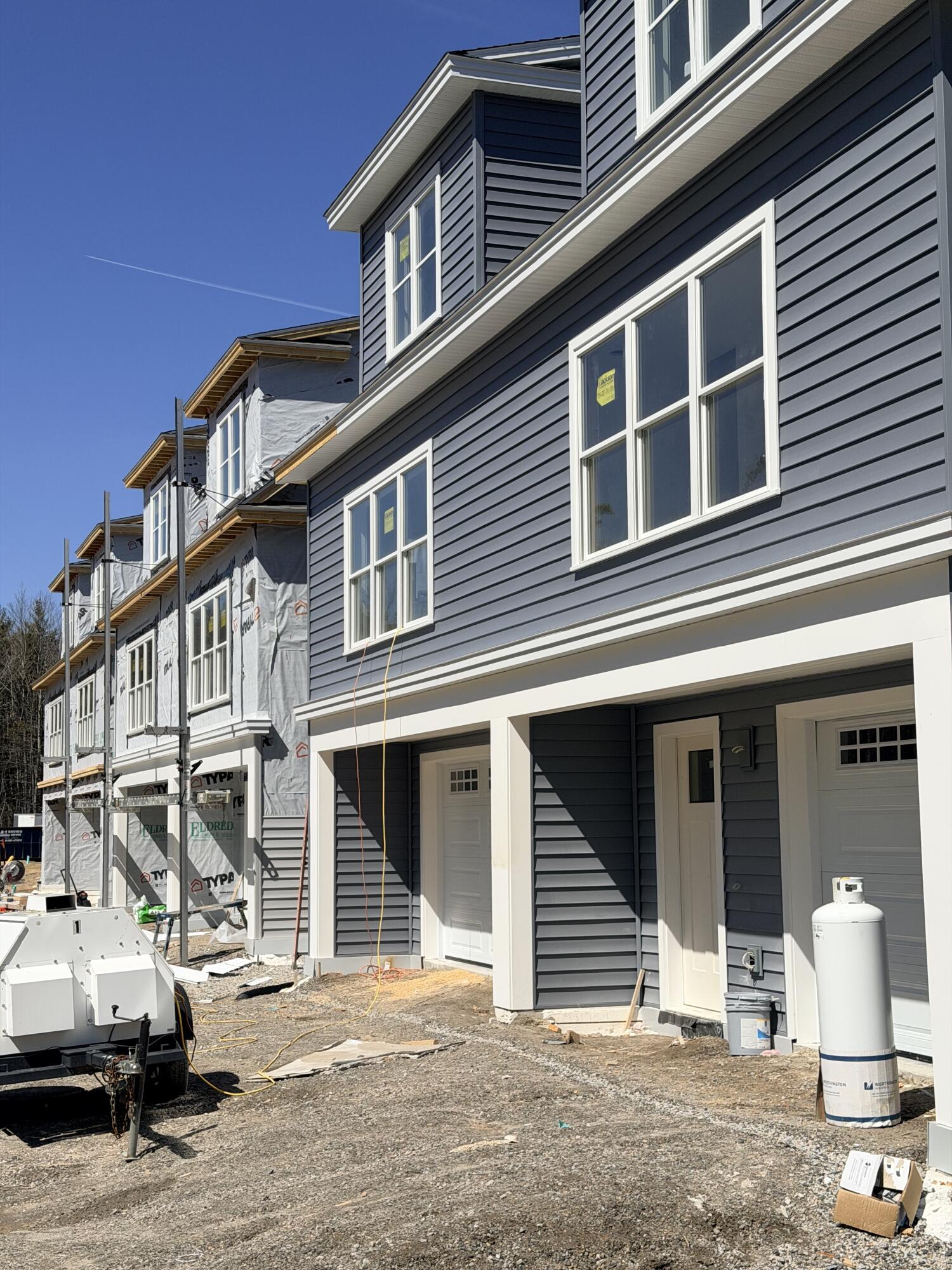 1 Creekside Court 1