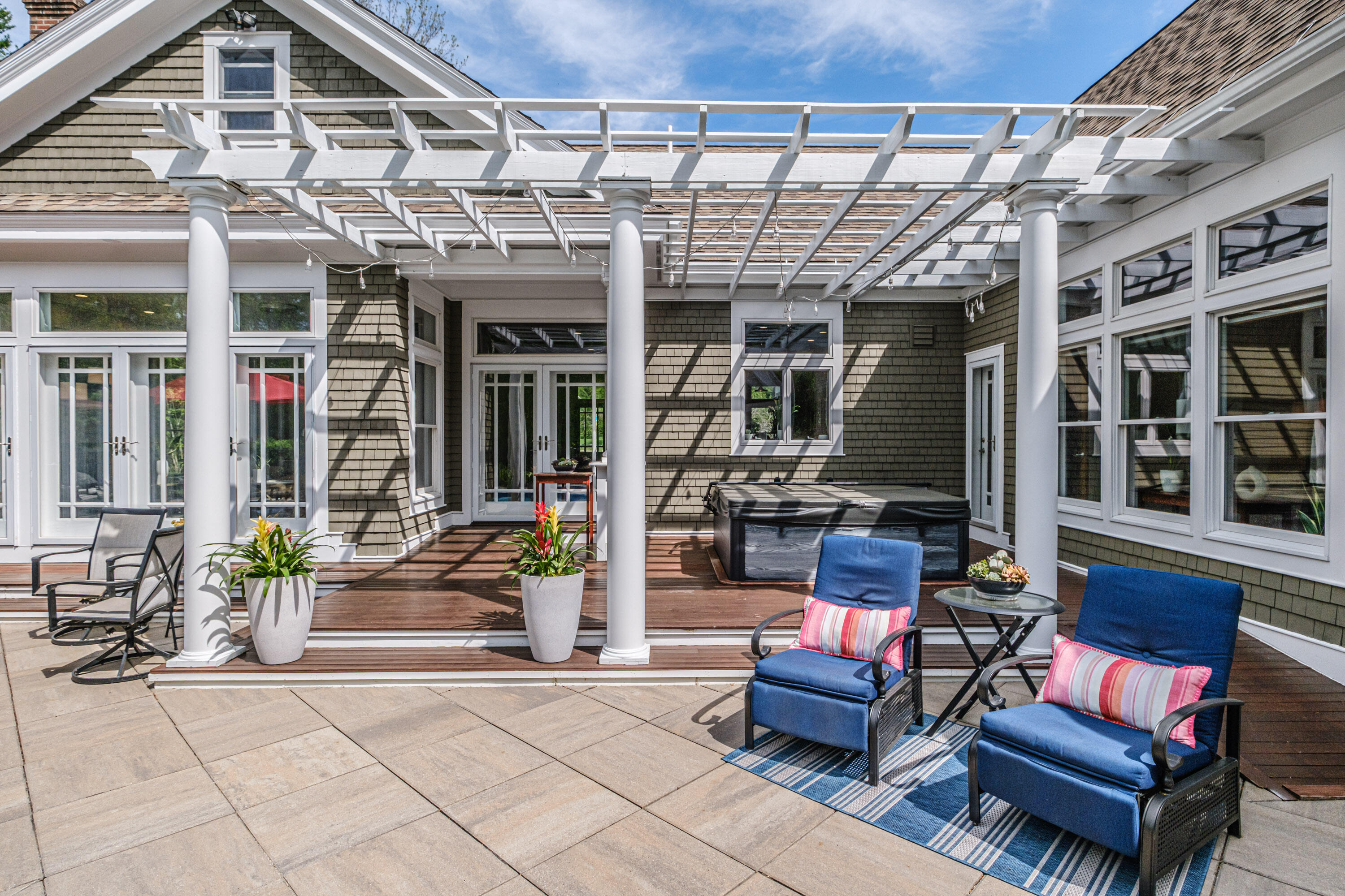 11 Silver Brook Circle