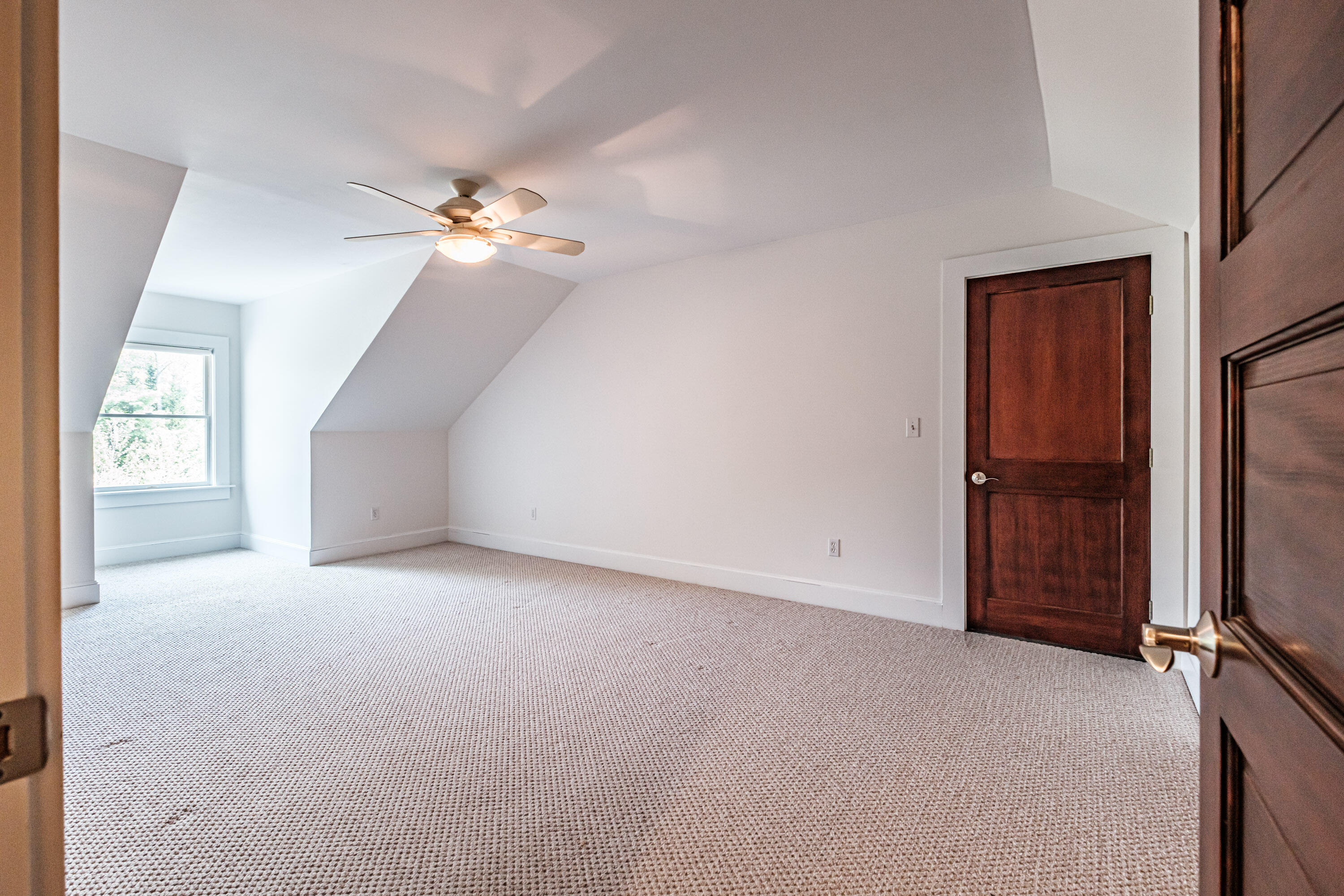 11 Silver Brook Circle