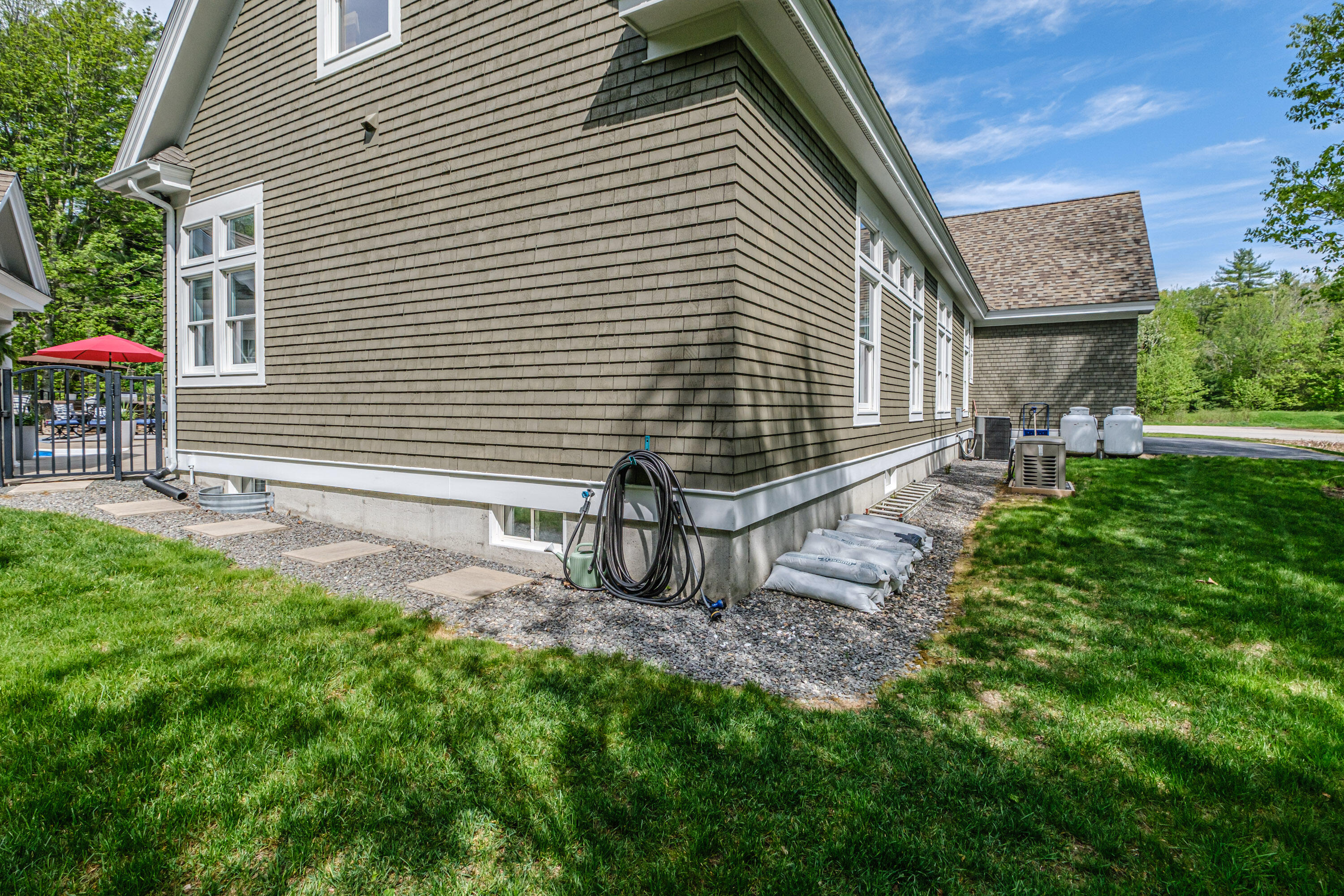 11 Silver Brook Circle