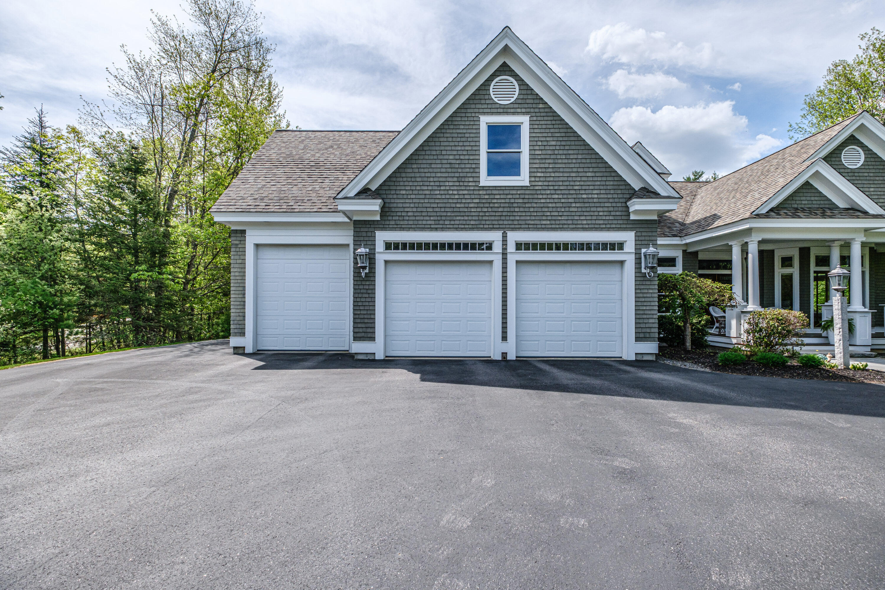 11 Silver Brook Circle