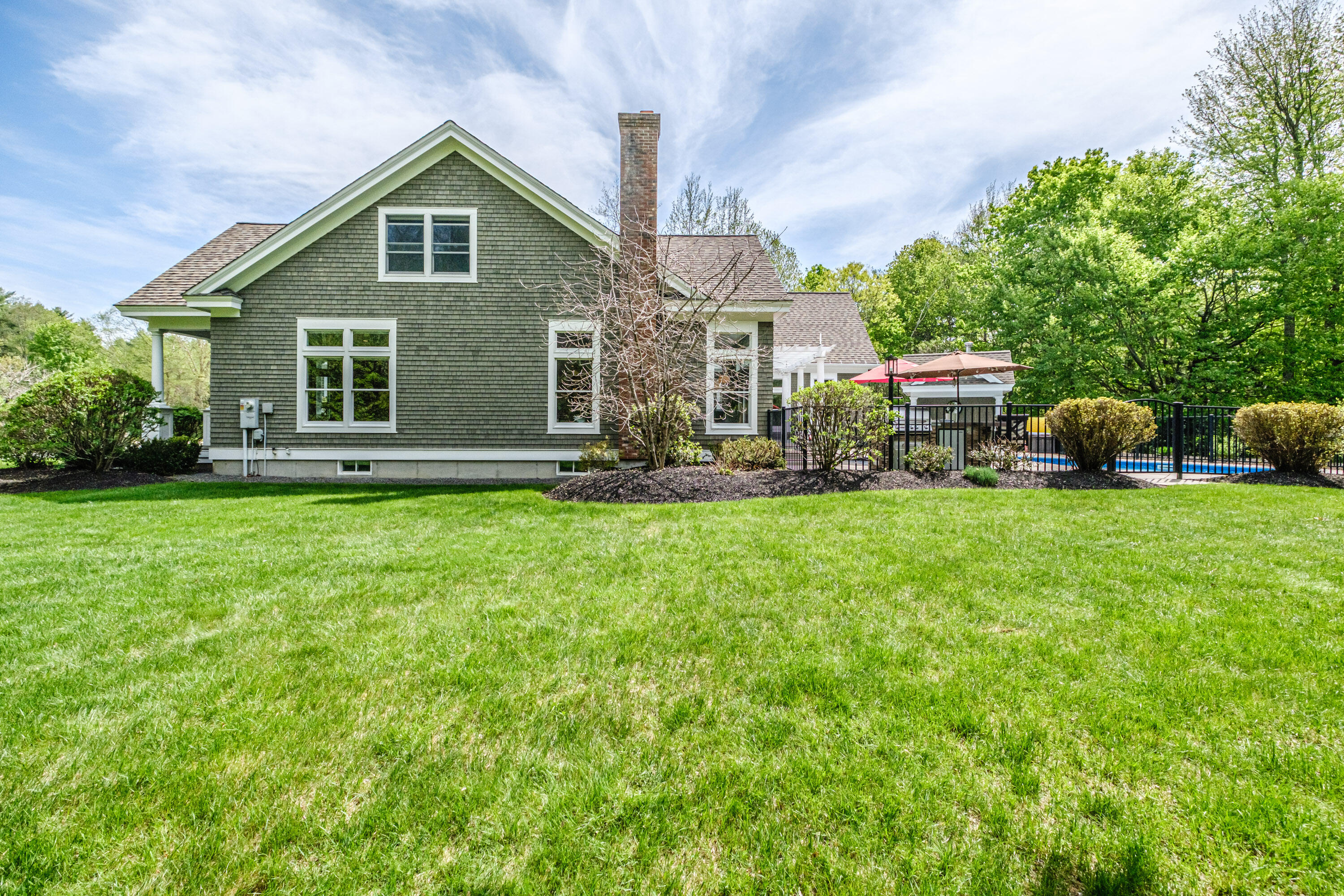 11 Silver Brook Circle