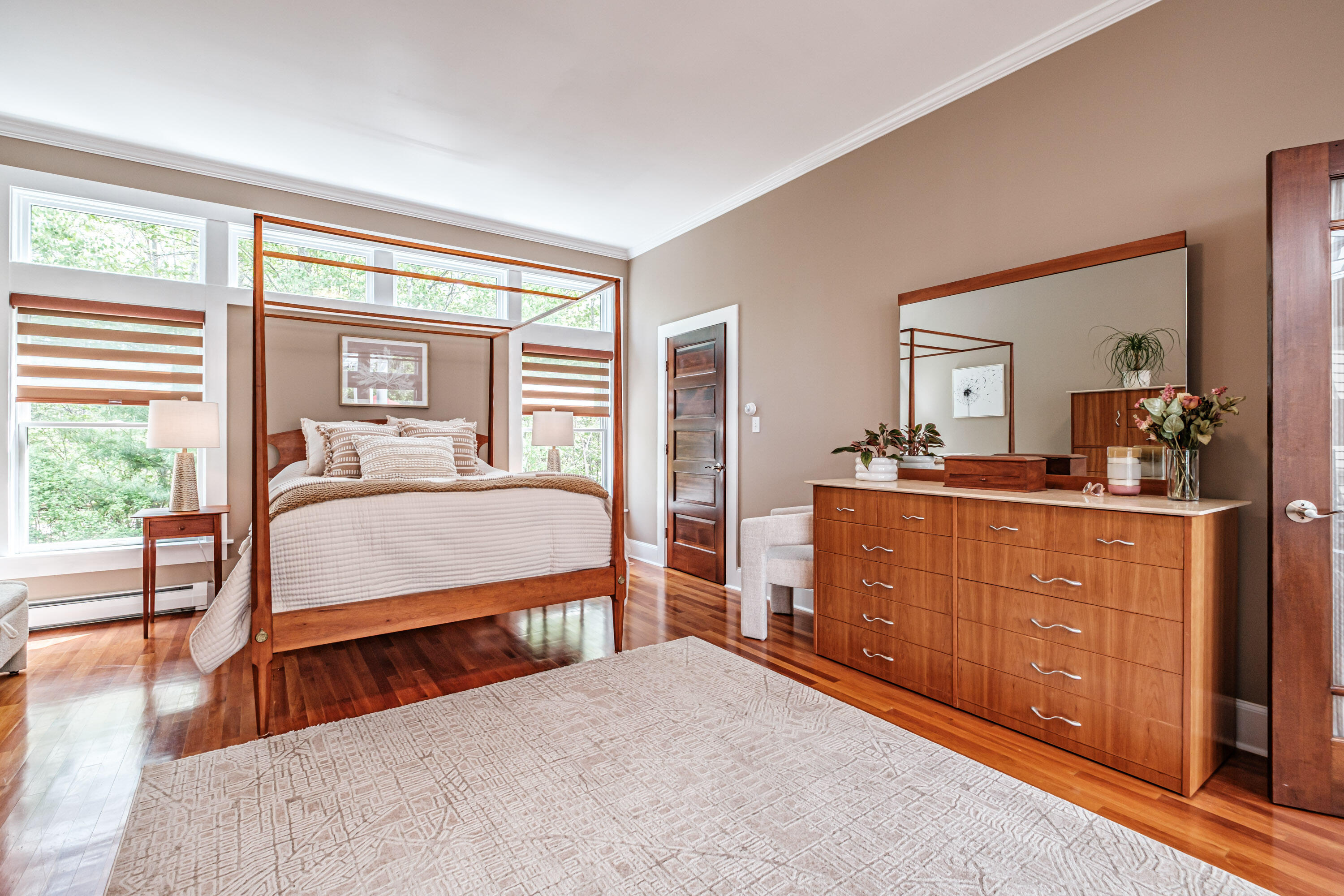 11 Silver Brook Circle