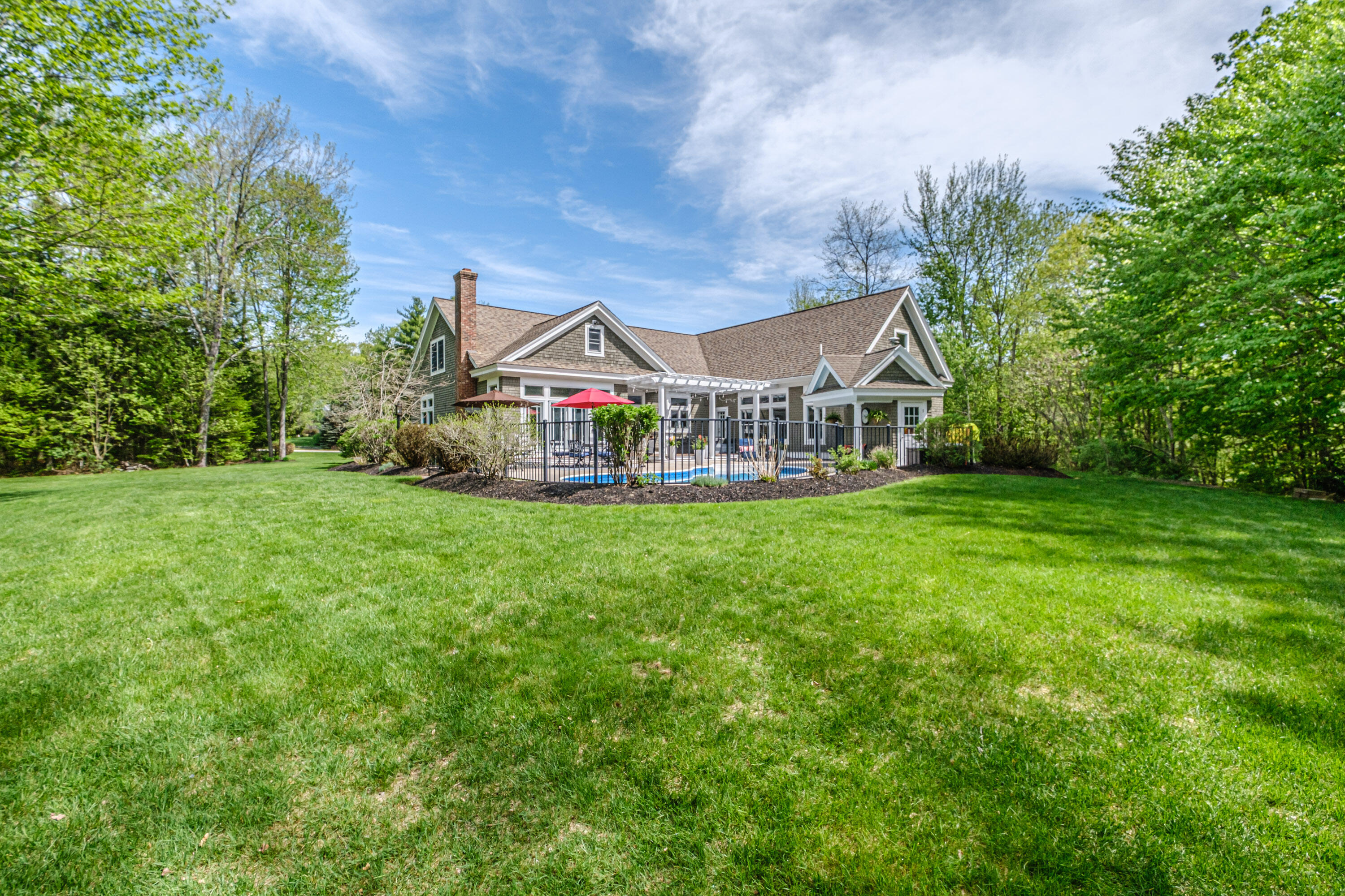 11 Silver Brook Circle
