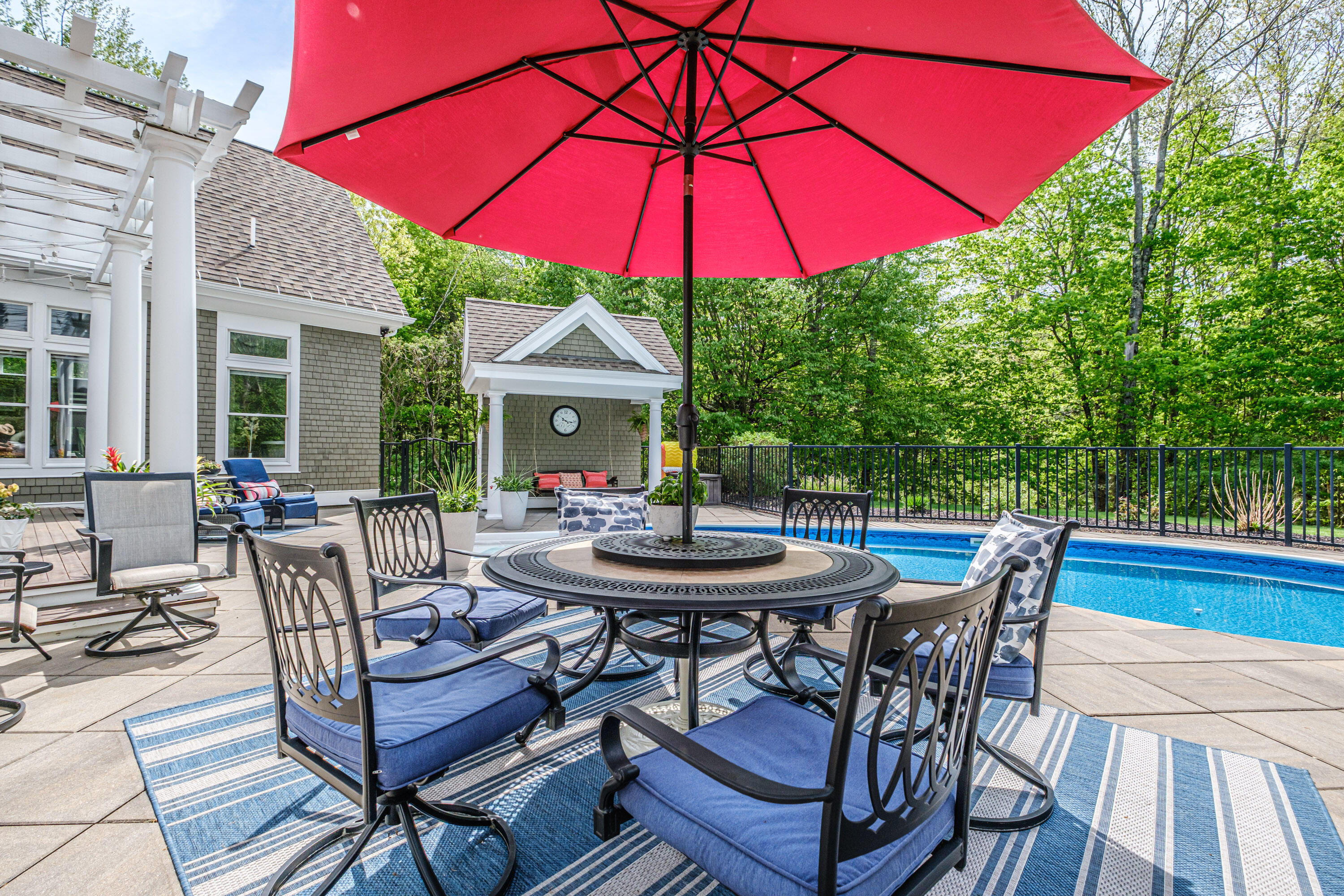 11 Silver Brook Circle