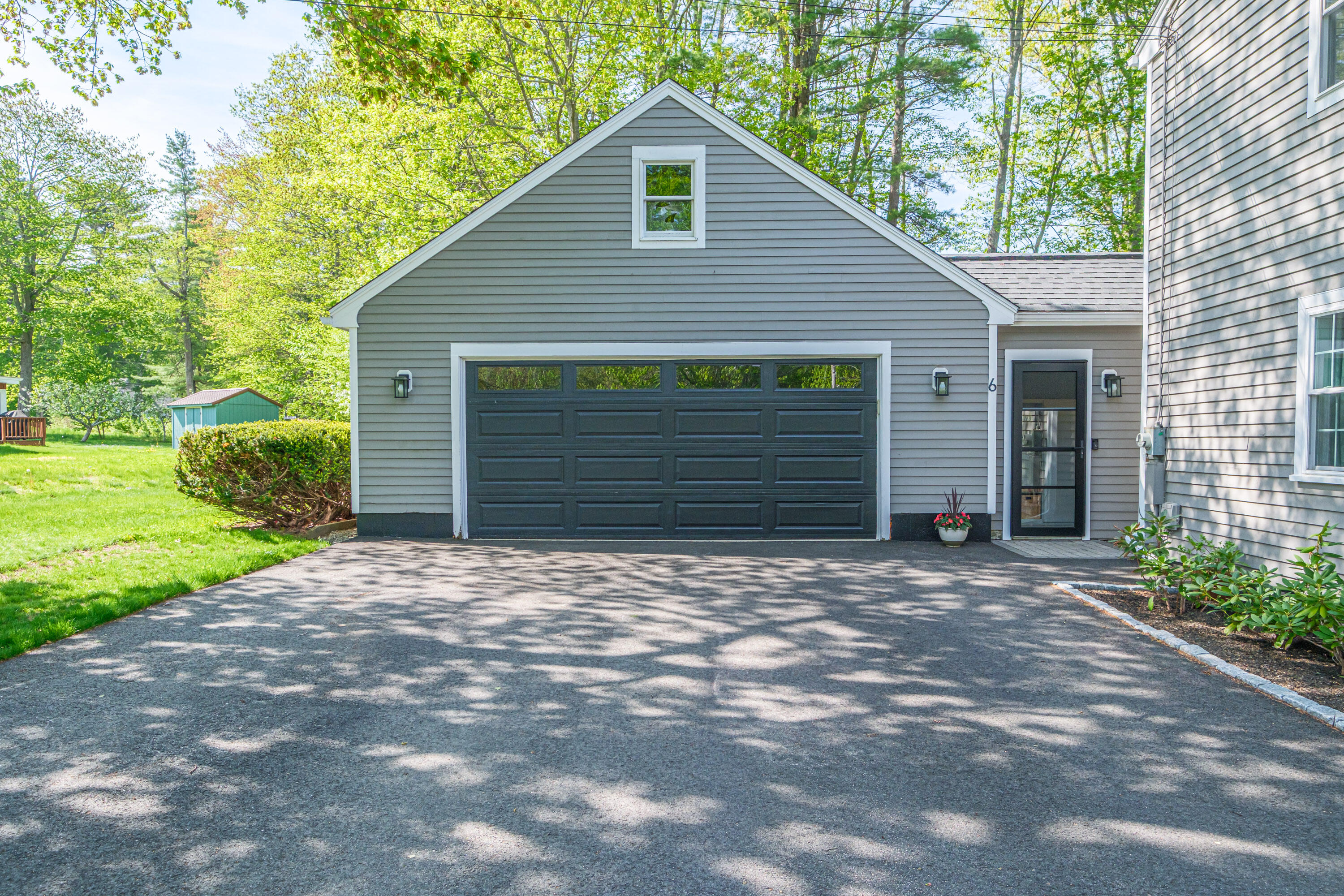 6 Plymouth Drive