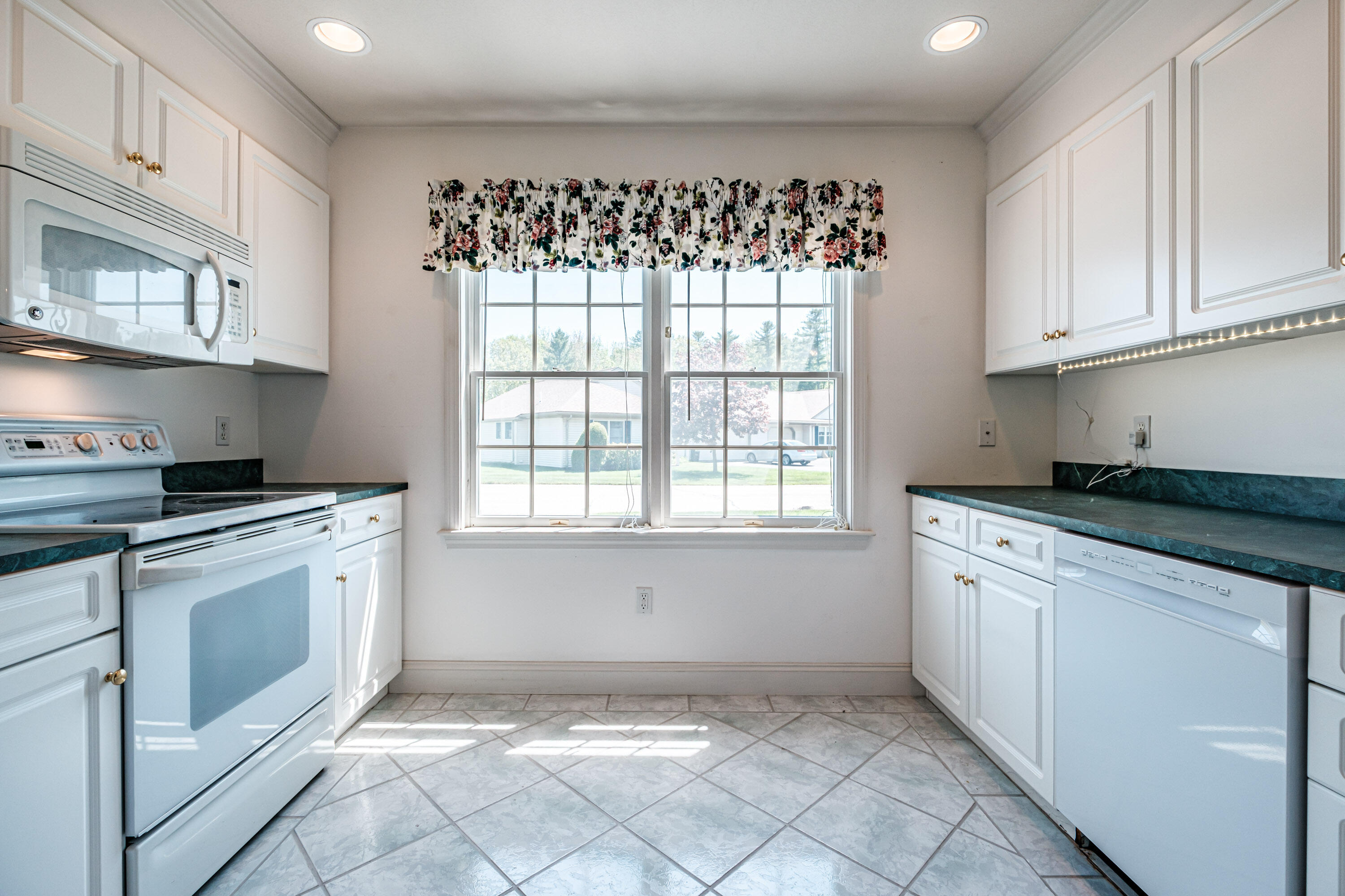 67 Southpointe Drive 67