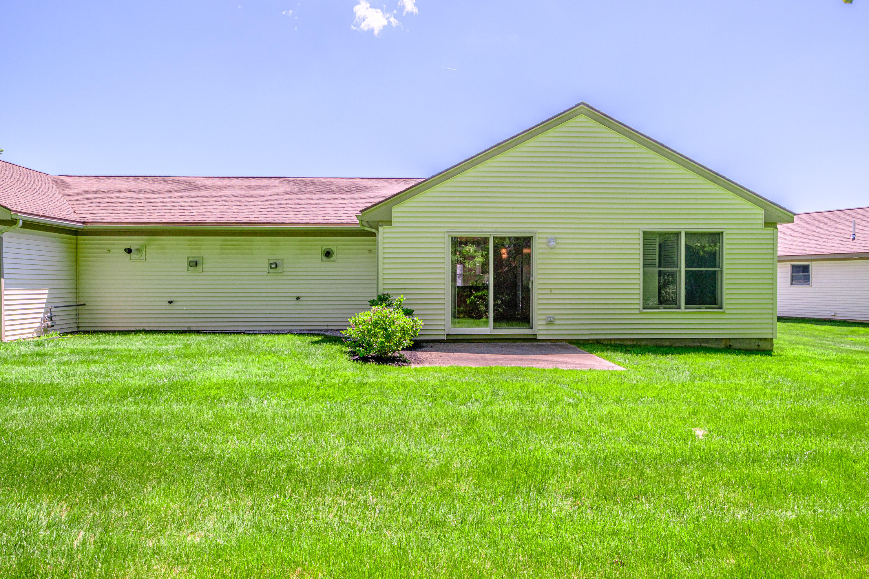 67 Southpointe Drive 67
