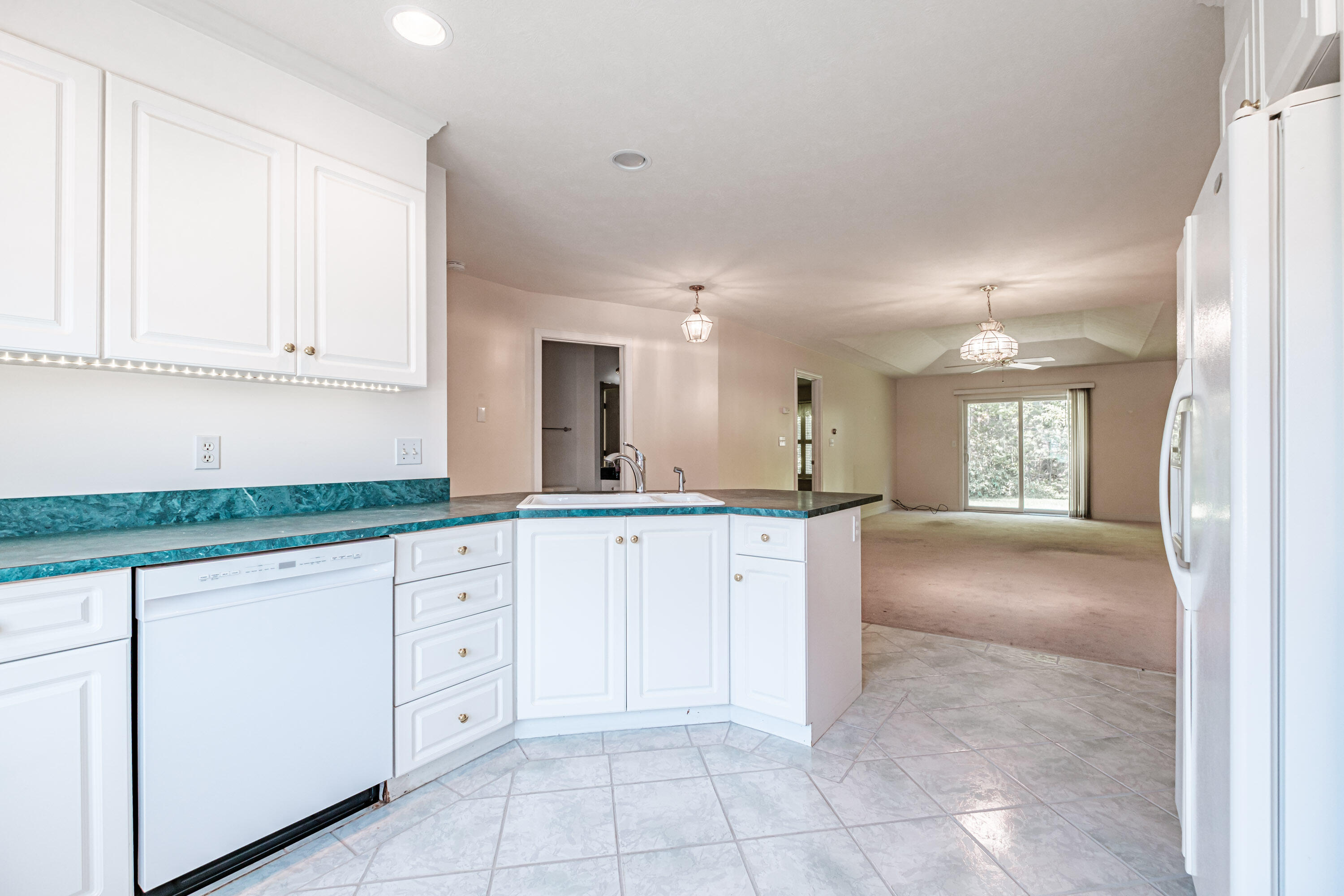 67 Southpointe Drive 67