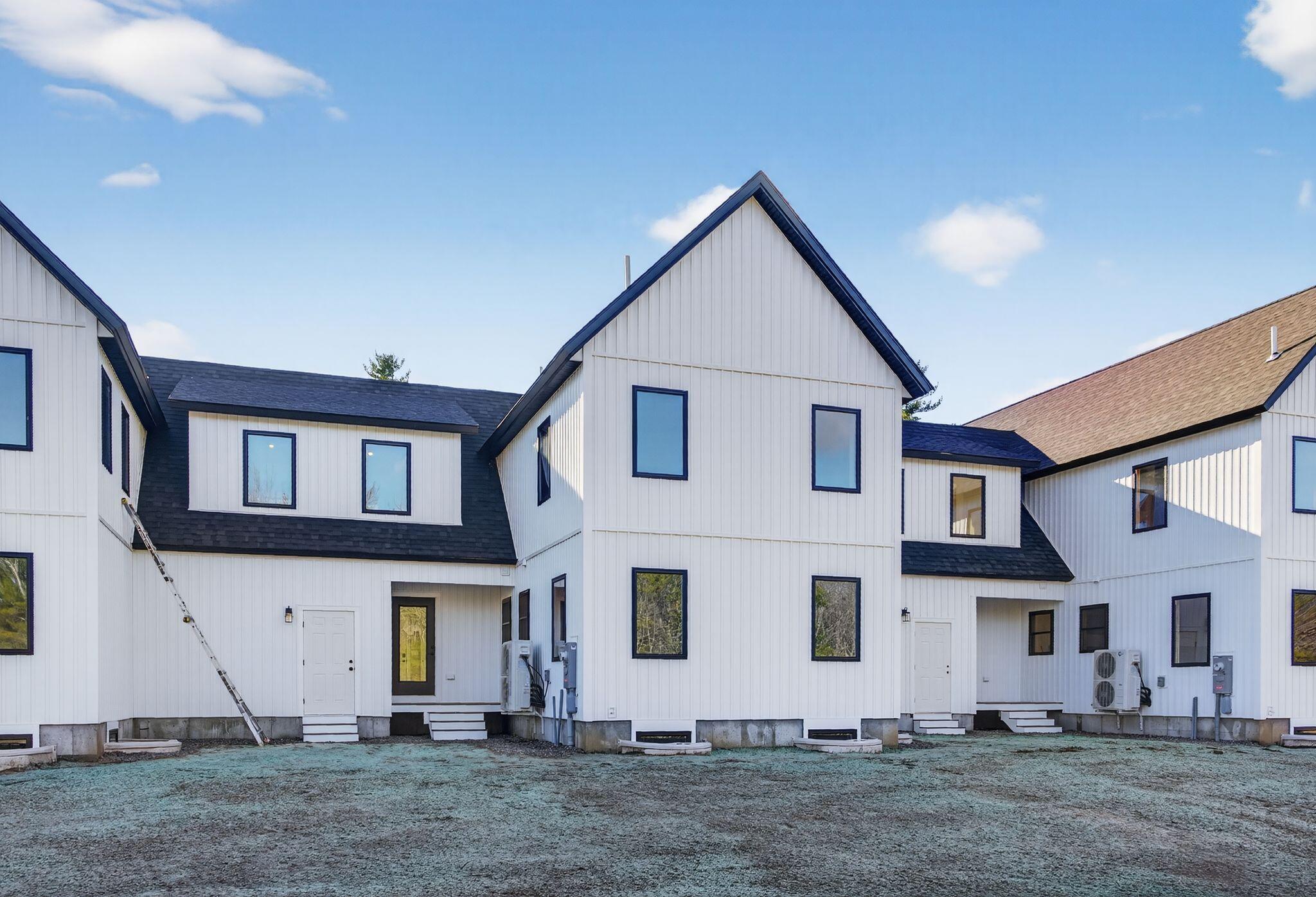 32 Fairway Commons Drive 11