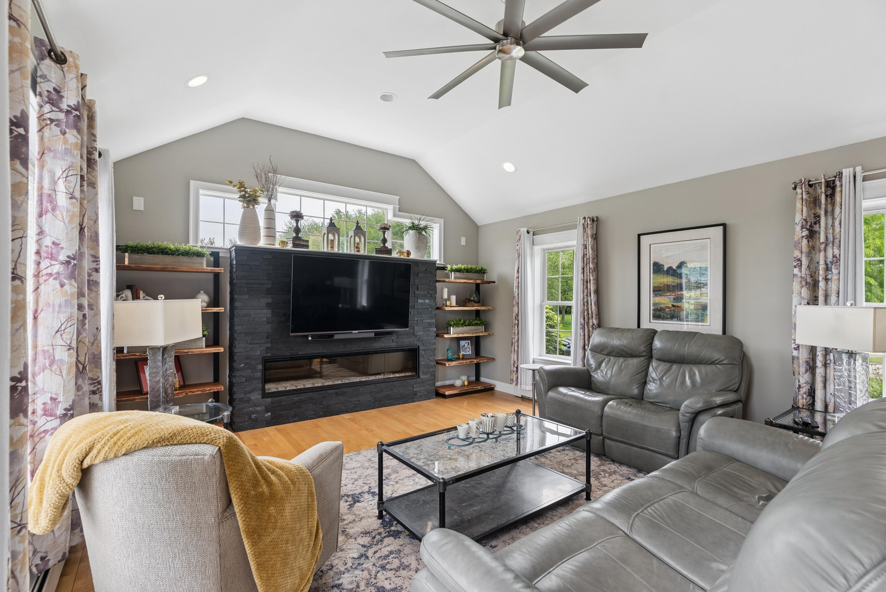 12 Grandview