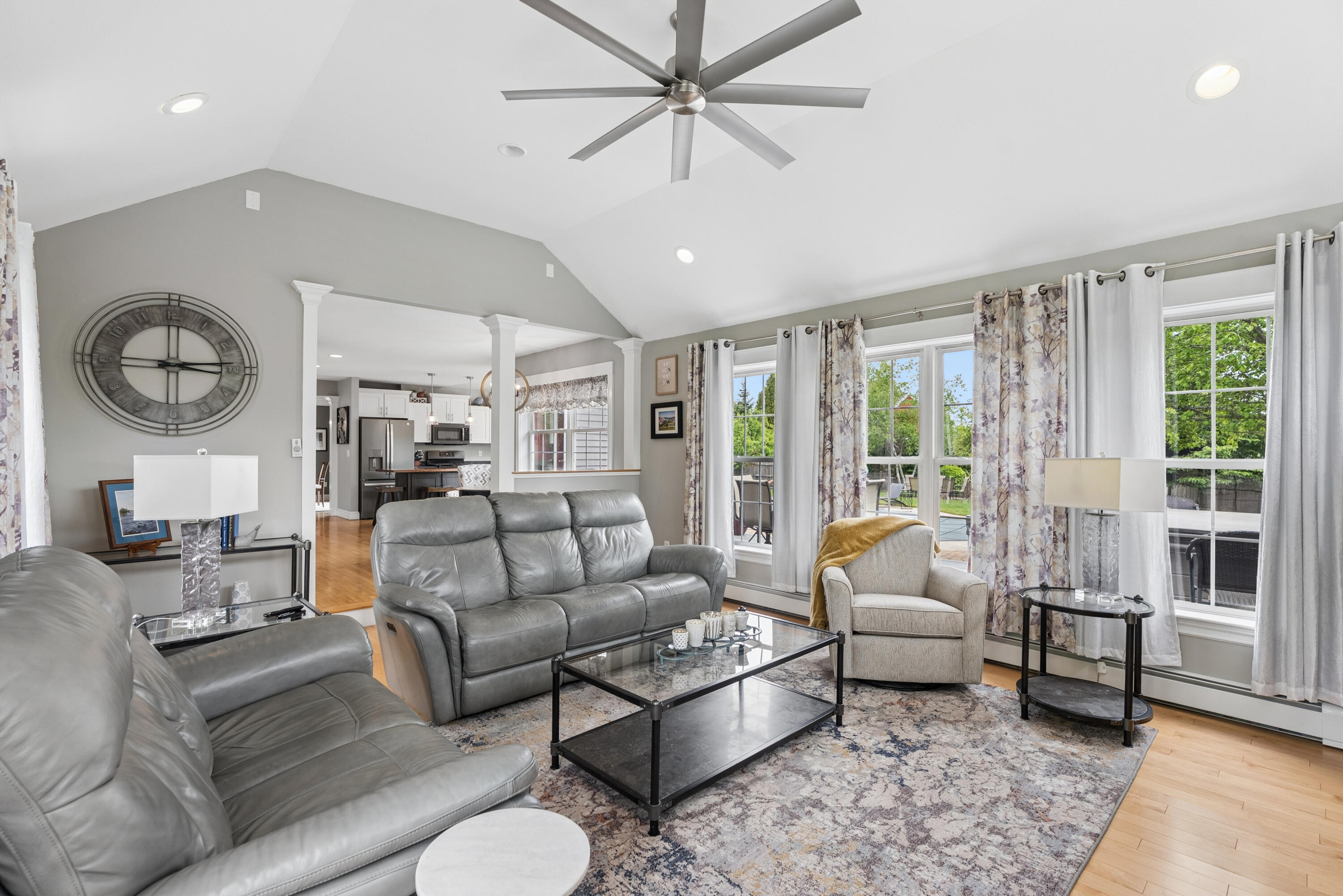 12 Grandview