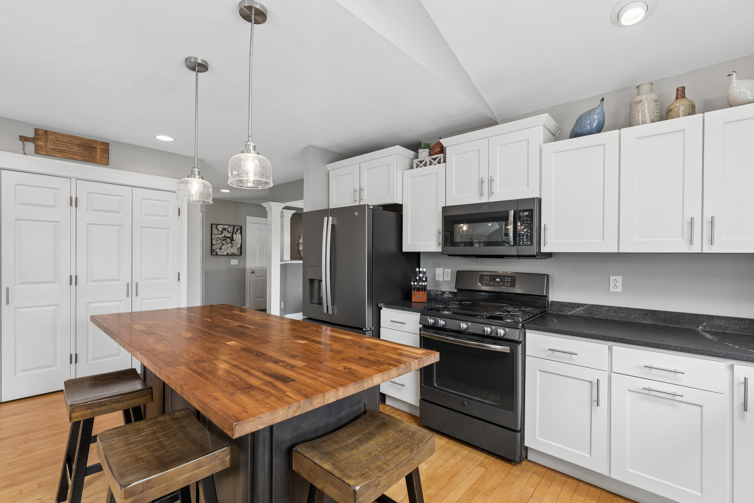 12 Grandview