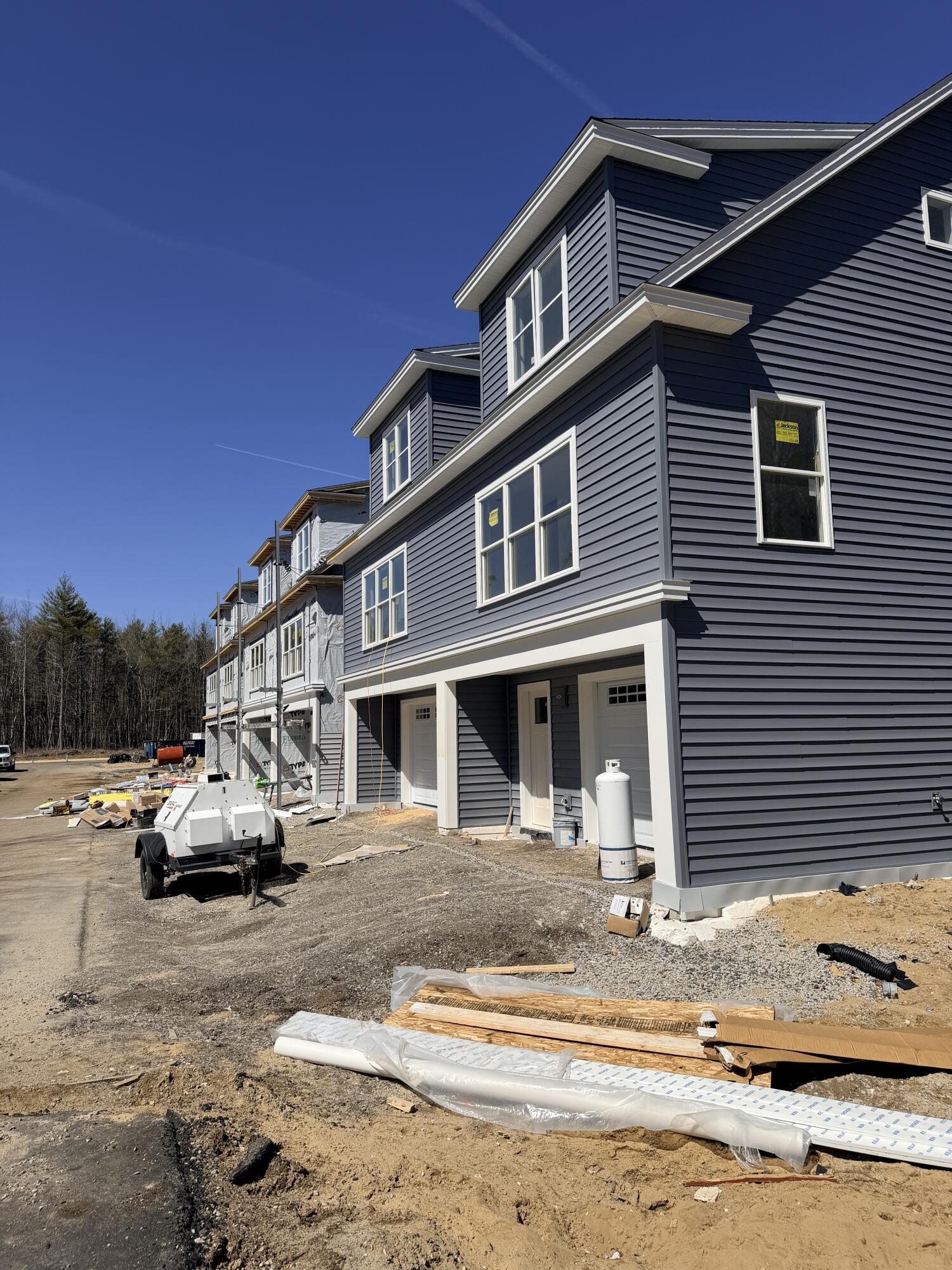 15 Creekside Court 8