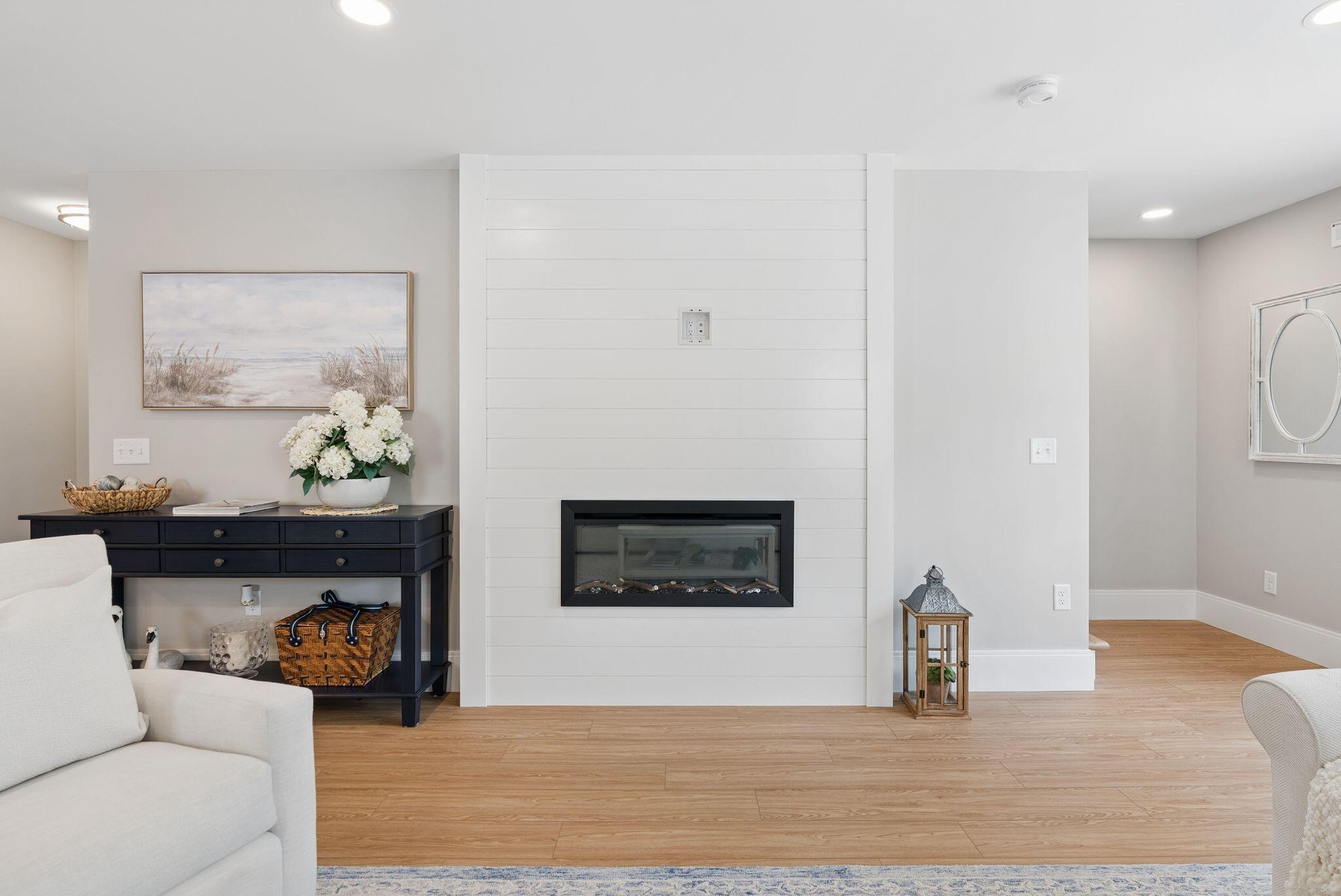 12 Creekside Court 11