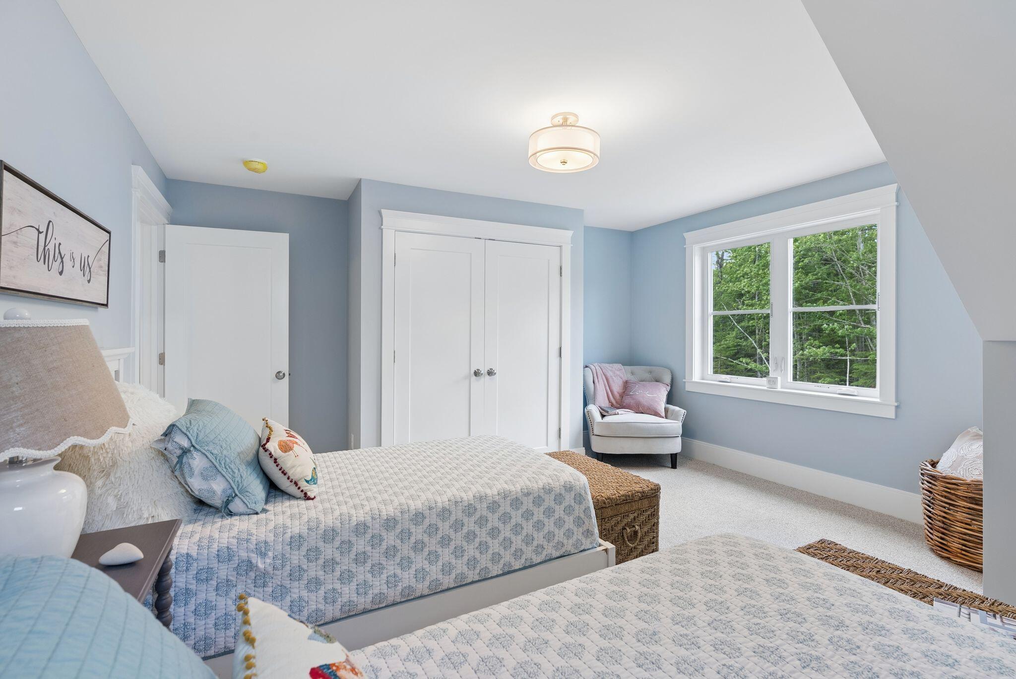 12 Creekside Court 11