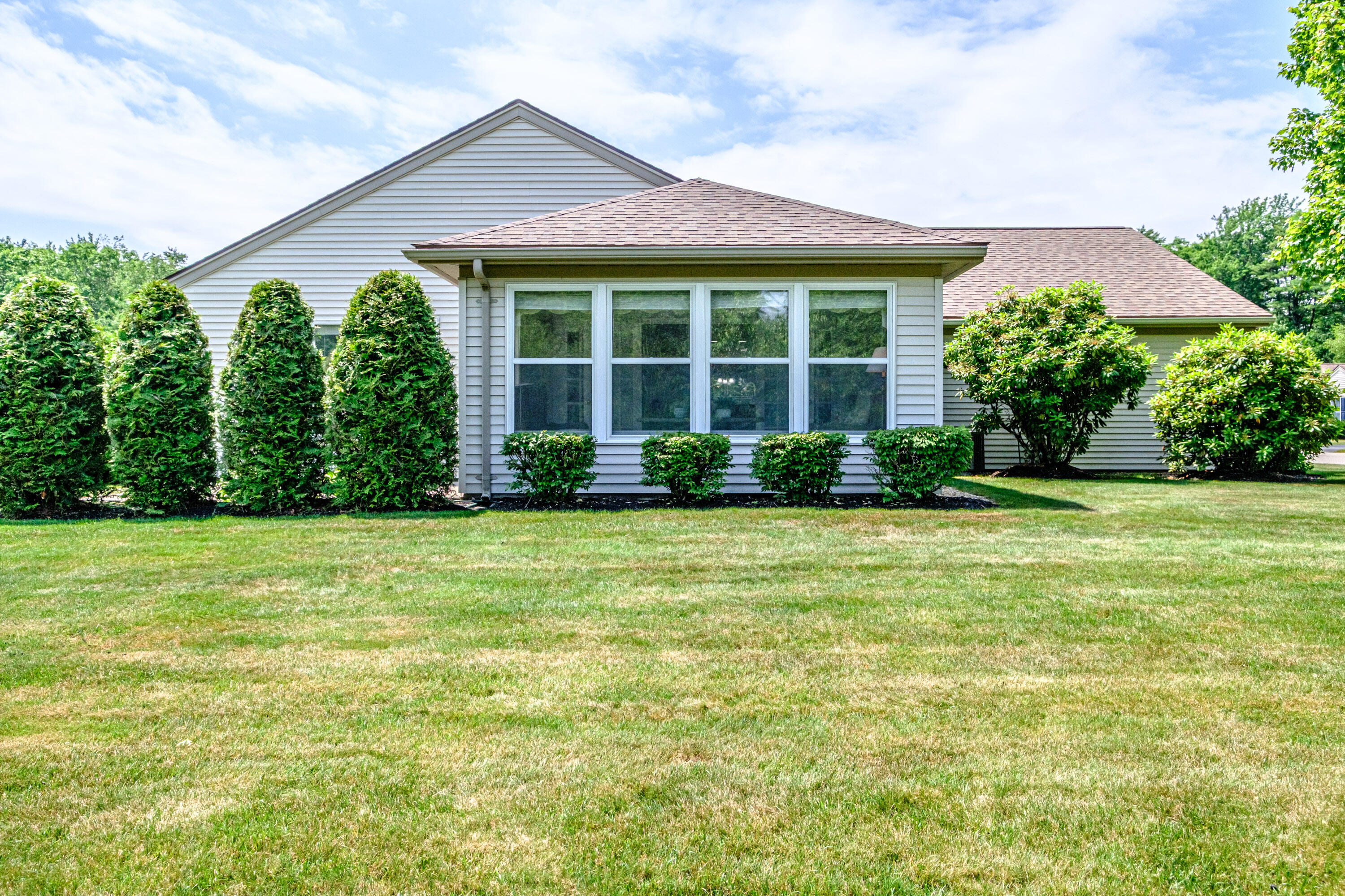 102 Fountain Way 102