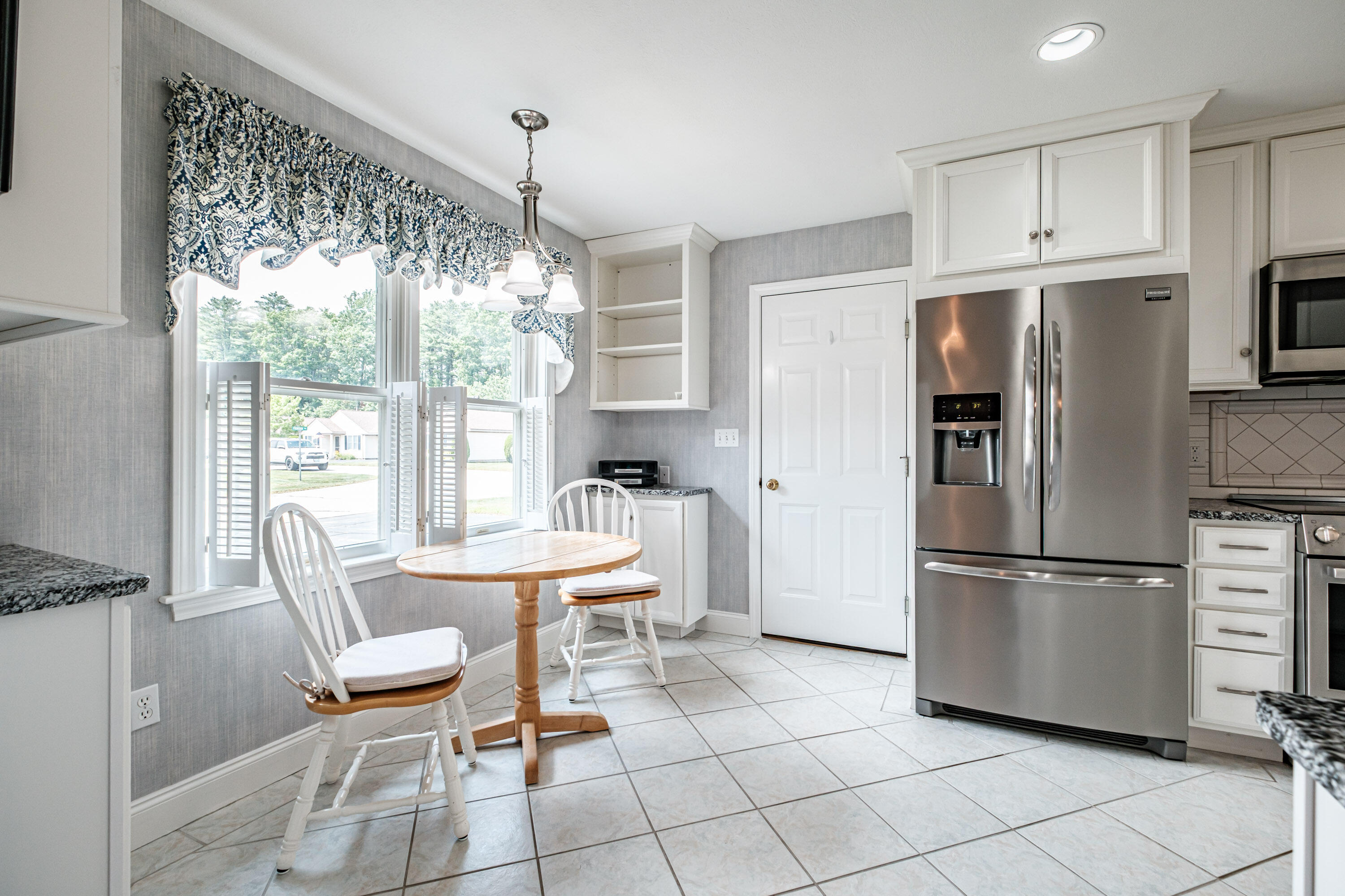 102 Fountain Way 102