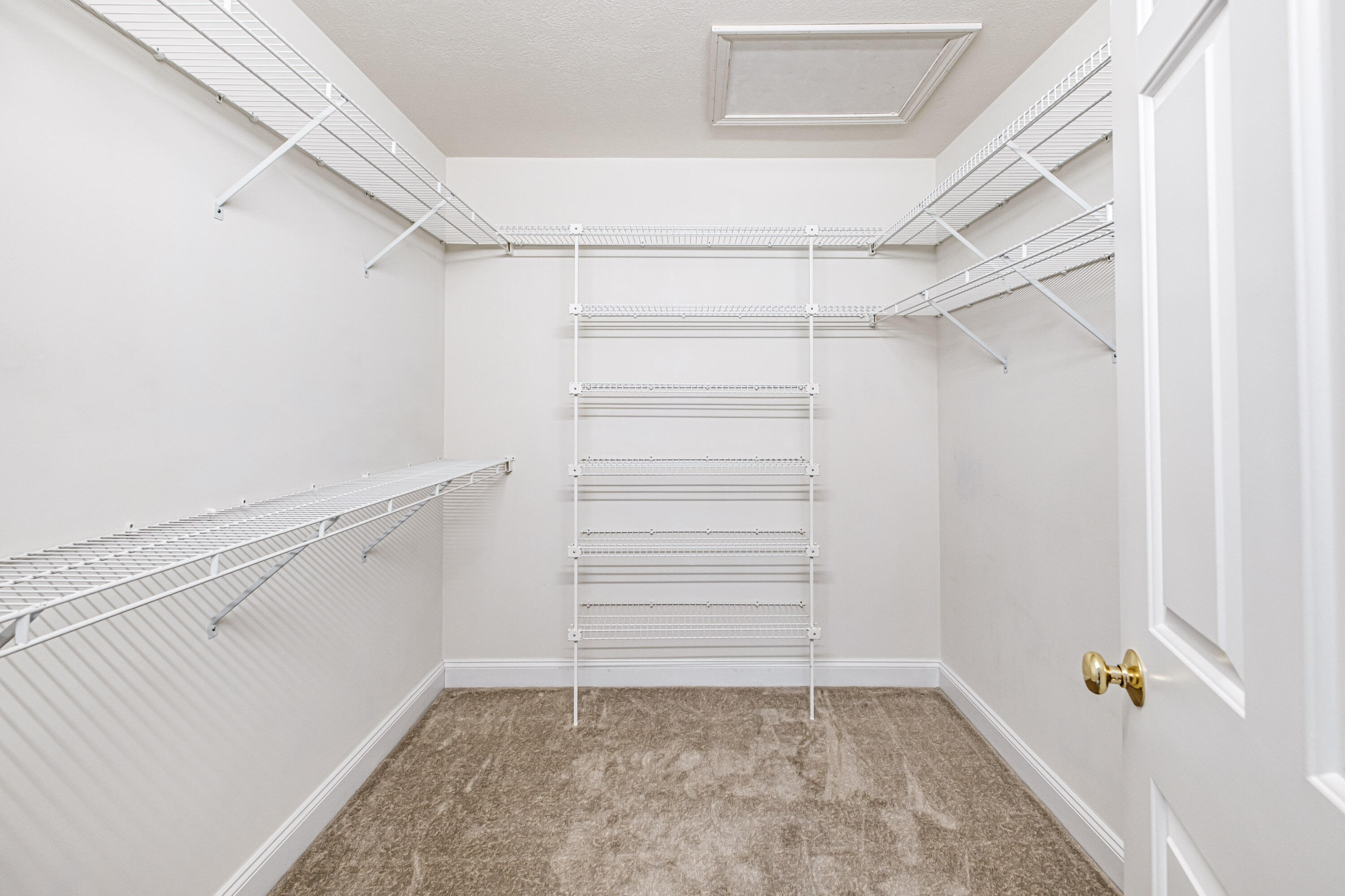 102 Fountain Way 102