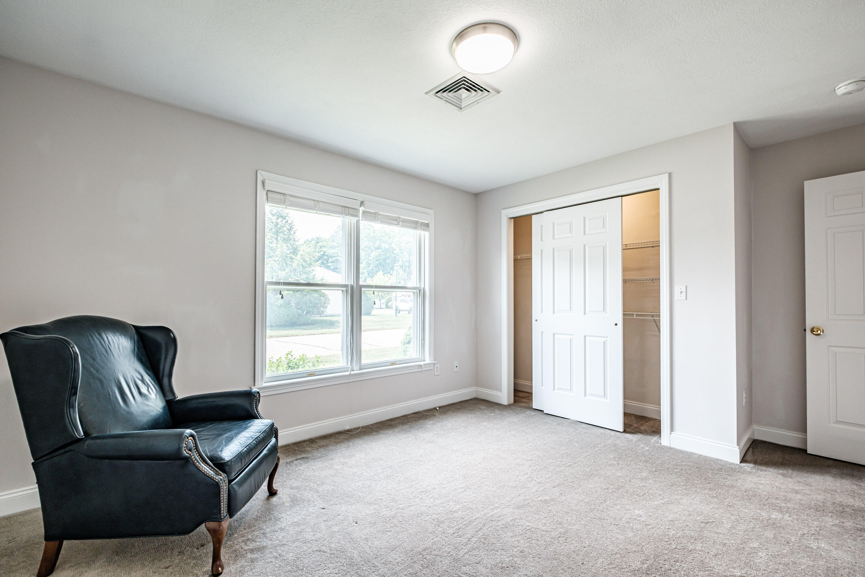 102 Fountain Way 102