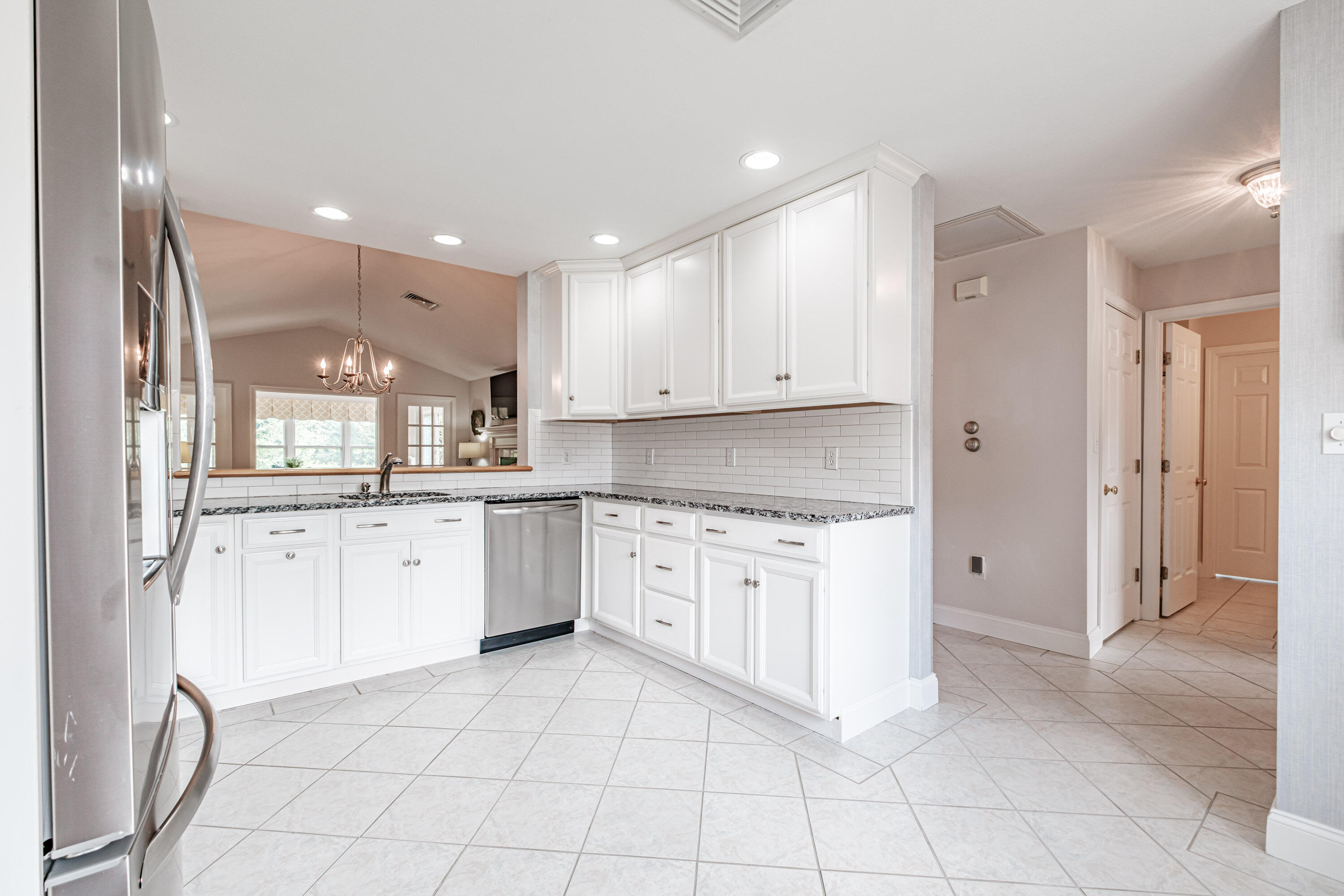 102 Fountain Way 102