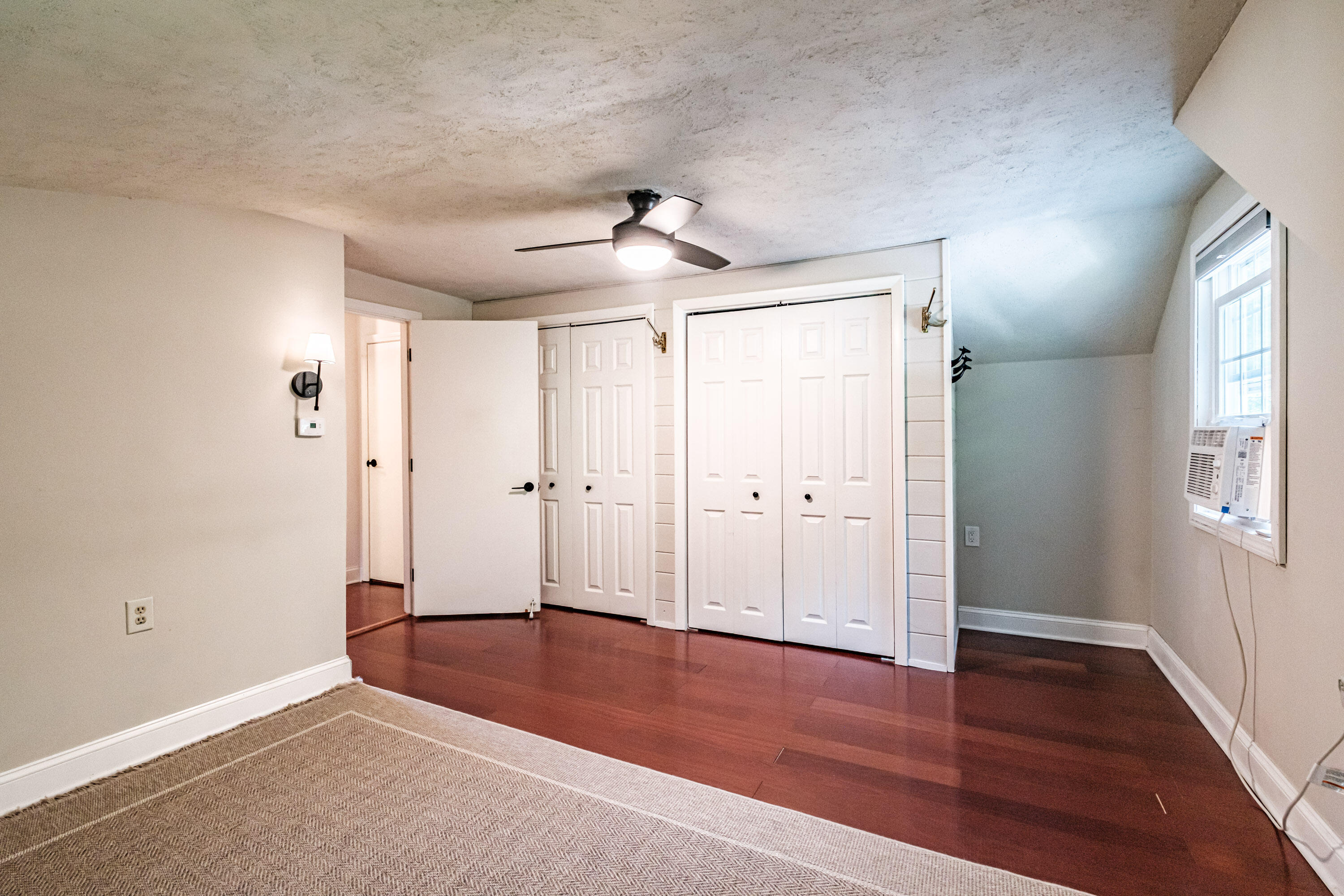 262 Holmes Road