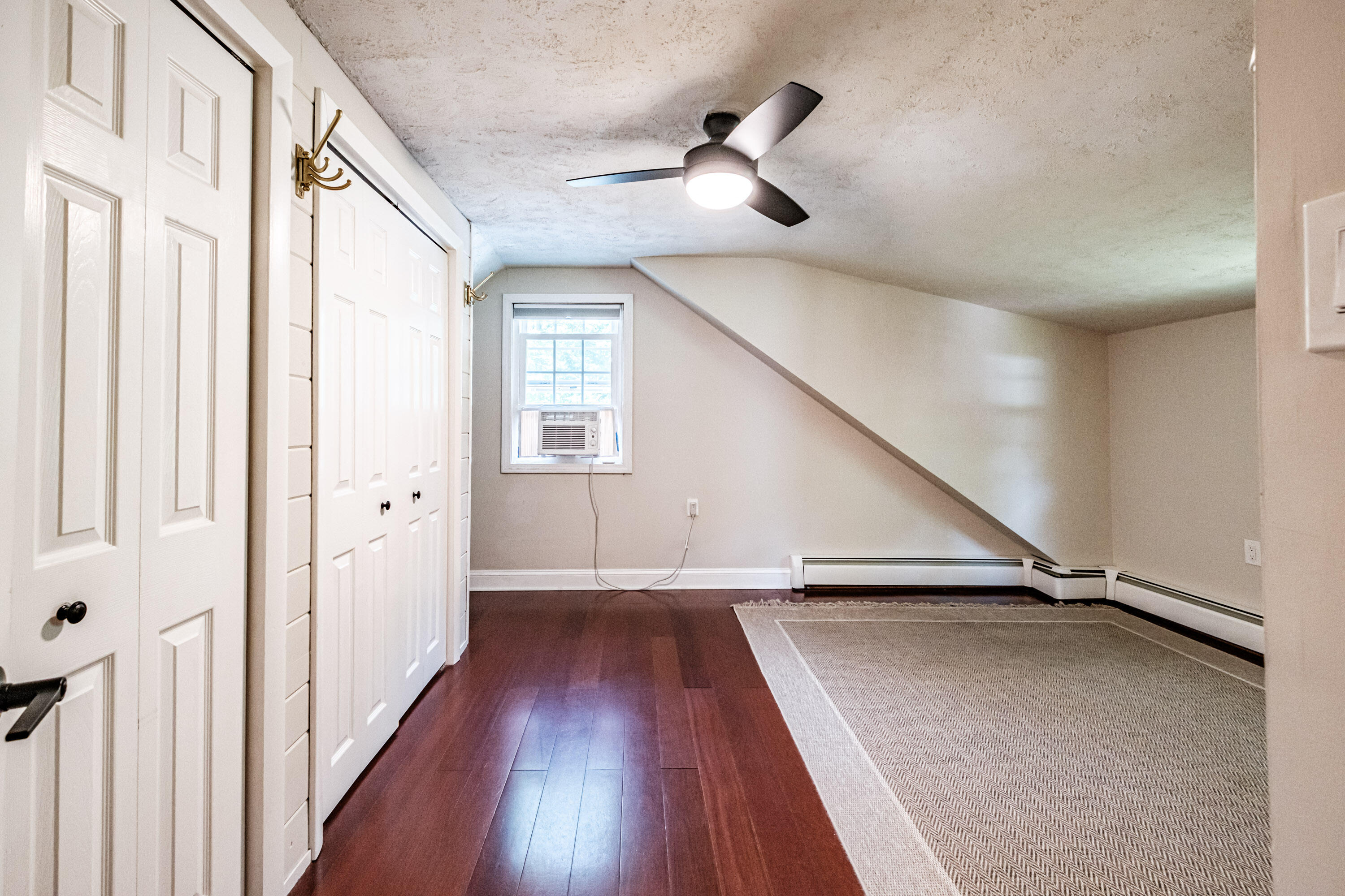 262 Holmes Road
