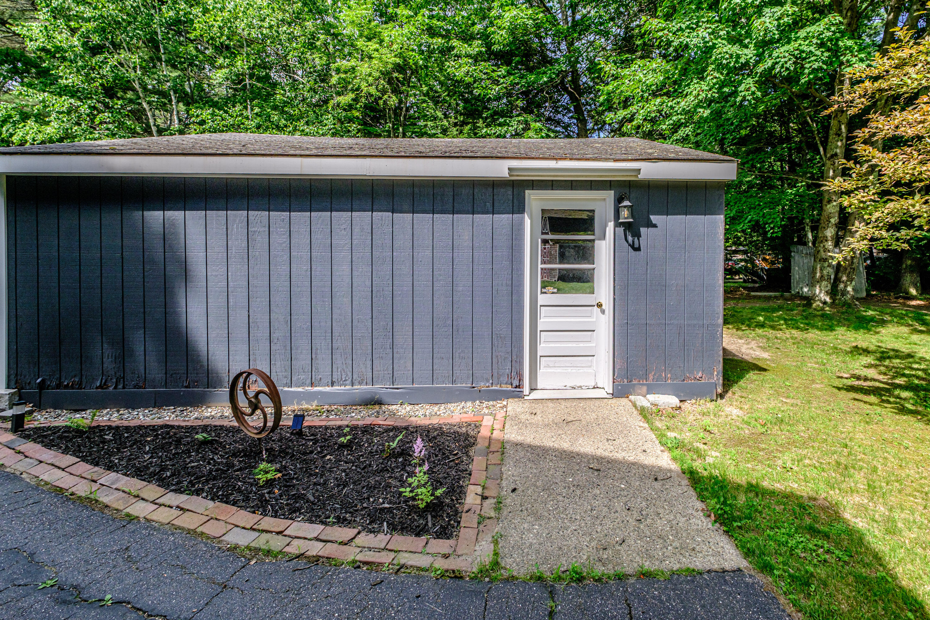 262 Holmes Road