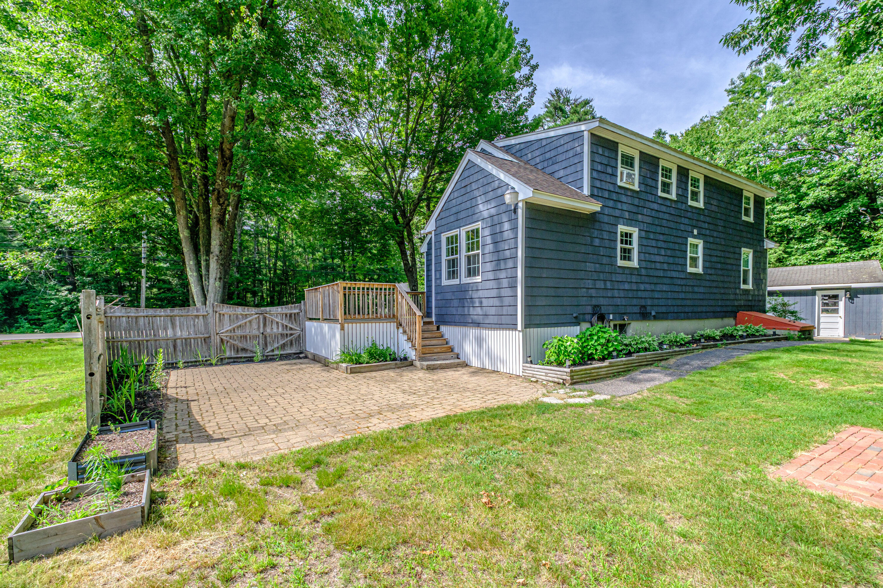 262 Holmes Road