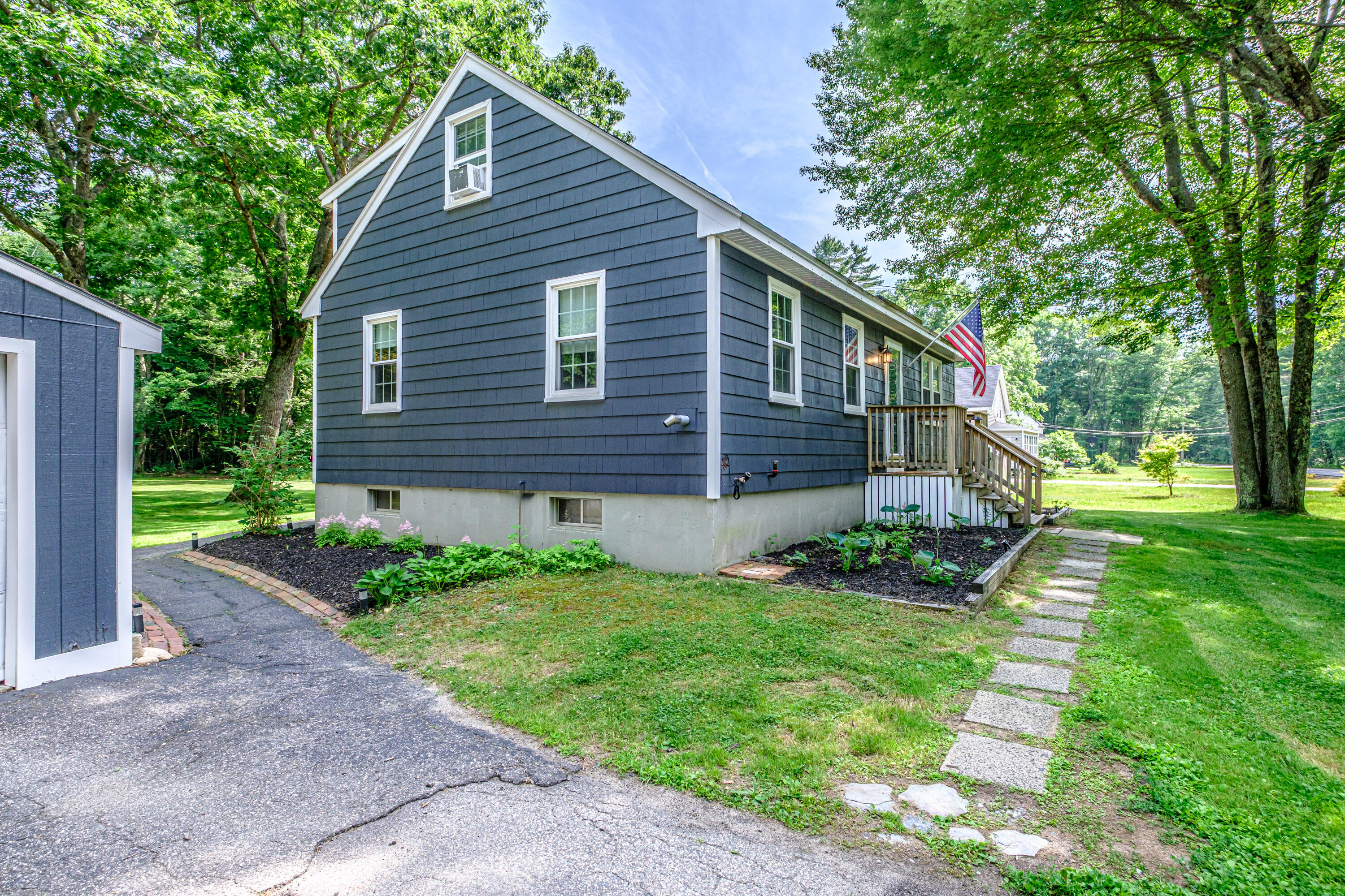 262 Holmes Road