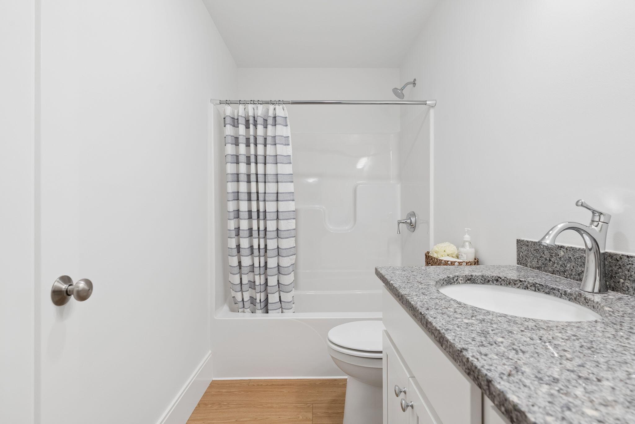 10 Creekside Court 10
