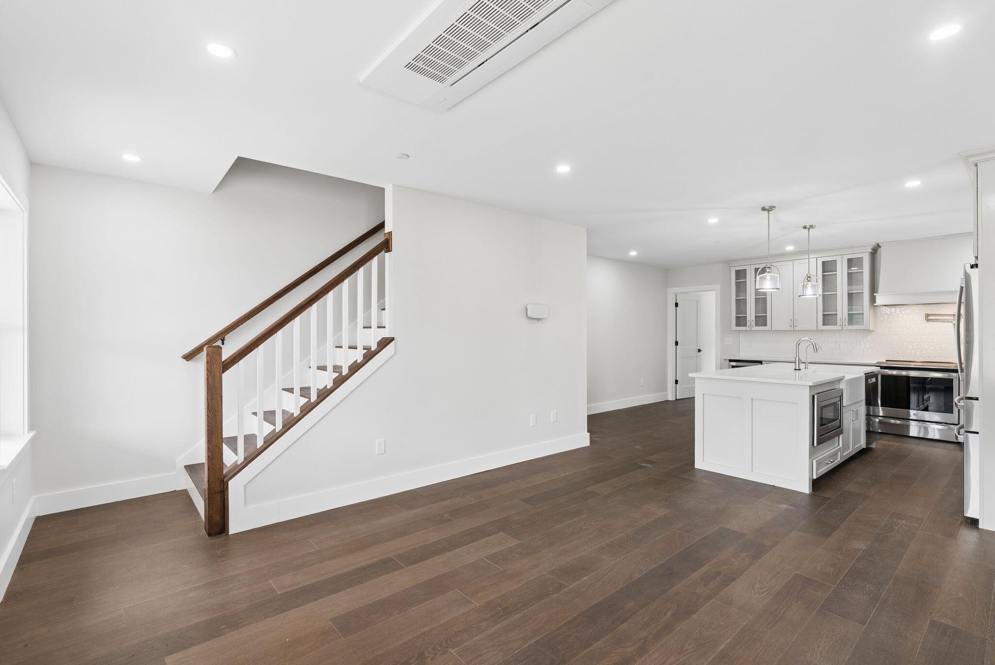 23 Fairway Commons Drive 6